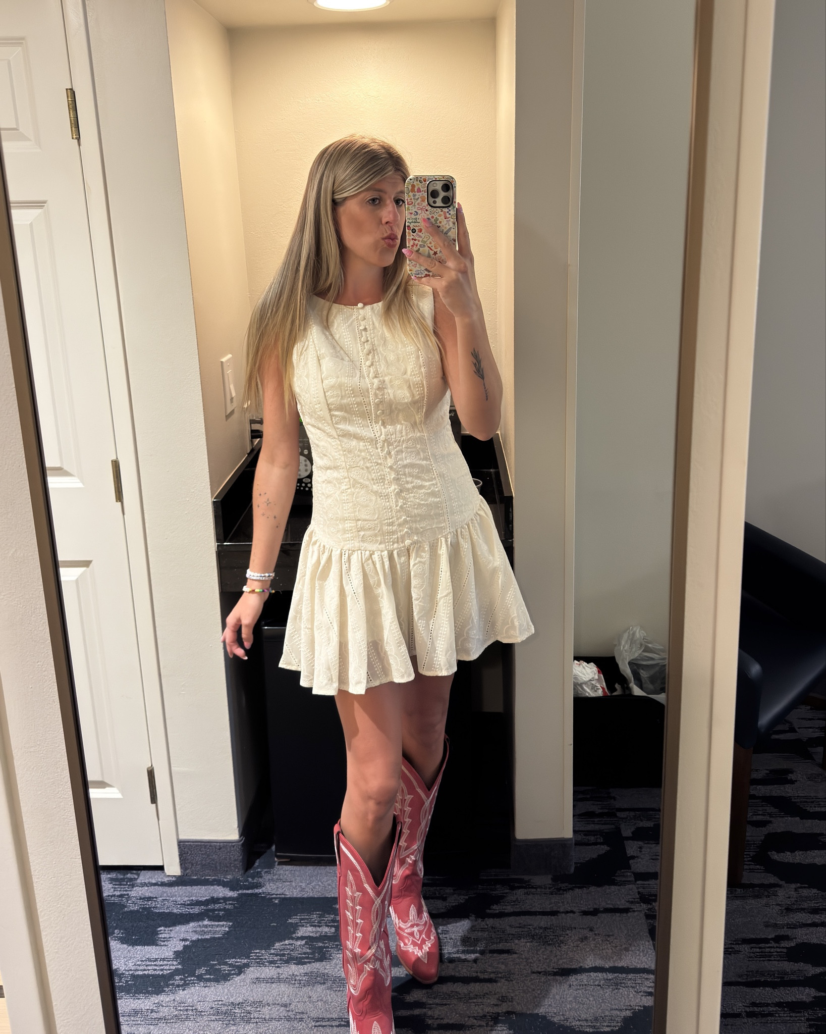 Country Concert Outfit!! ❤️ 


Kelsea Ballerini Concert Outfit | Summer Outfit | Cowboy Boots | Festival Outfit 

#LTKSeasonal #LTKFestival #LTKStyleTip
