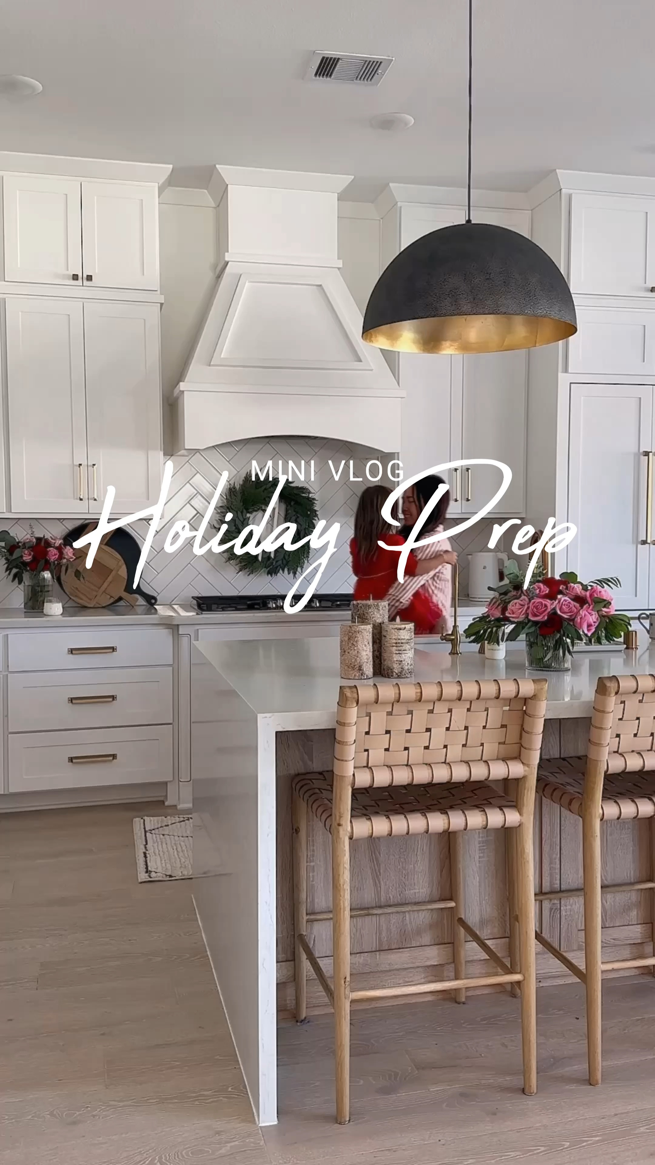 Our holiday essentials to help tidy up our home #Walmartpartner #IYWYK @walmart @zinus @rubbermaid @mrsmeyerscleanday @rowentausa 