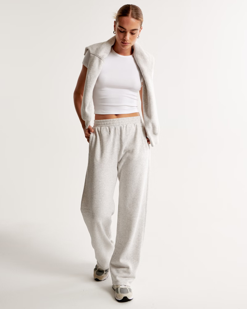 Relaxed Straight Sweatpant | Abercrombie & Fitch (US)