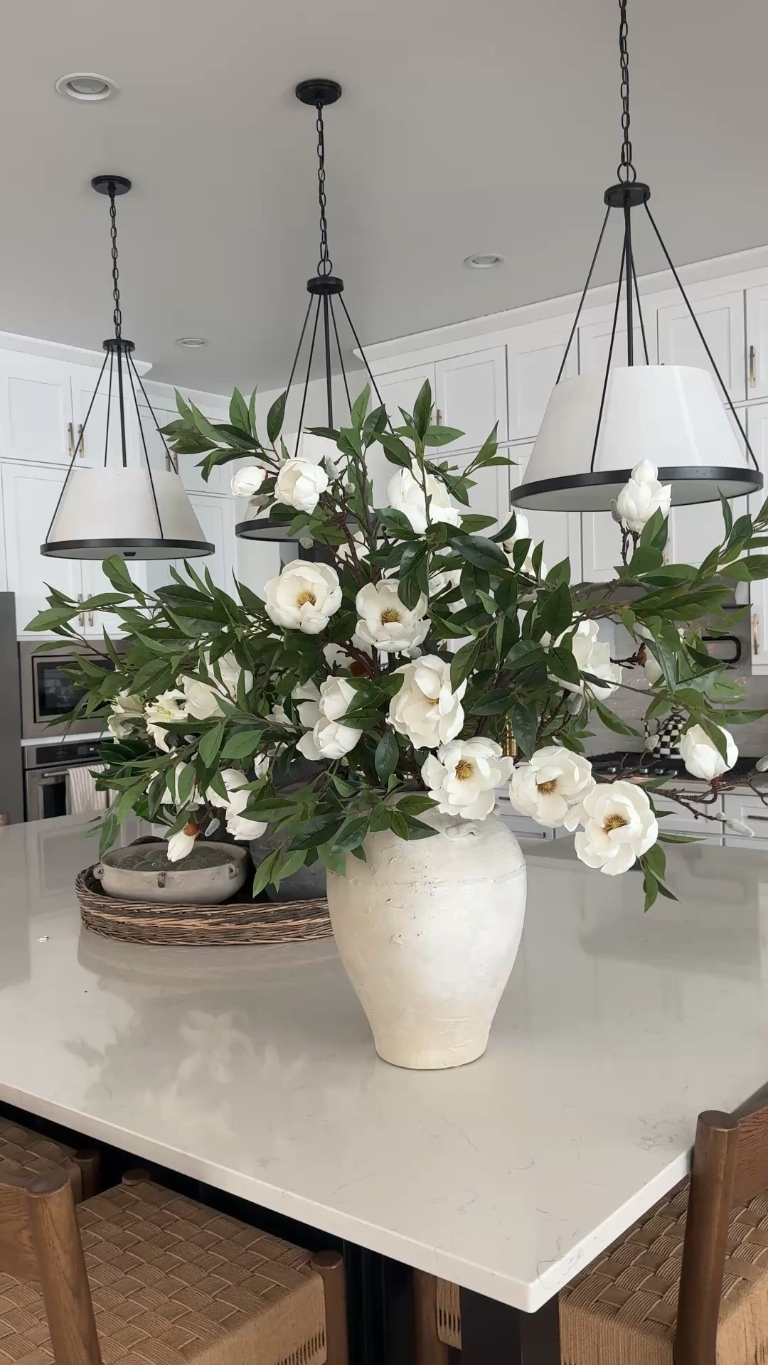 Faux floral arrangement

#LTKHome #LTKSaleAlert