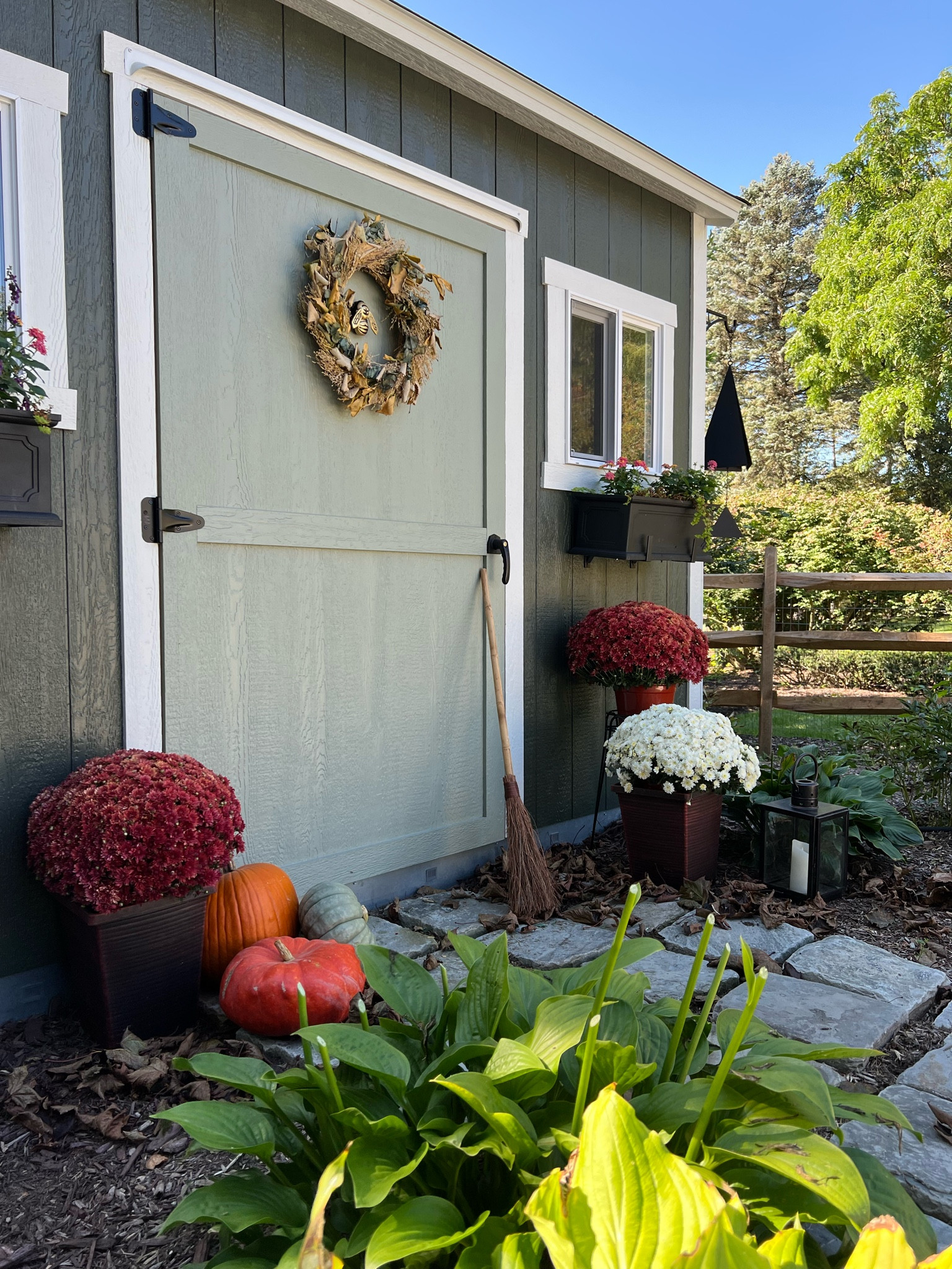 Fall home decor | fall wreath, mums, witches broom

#LTKHome #LTKSeasonal #LTKHalloween