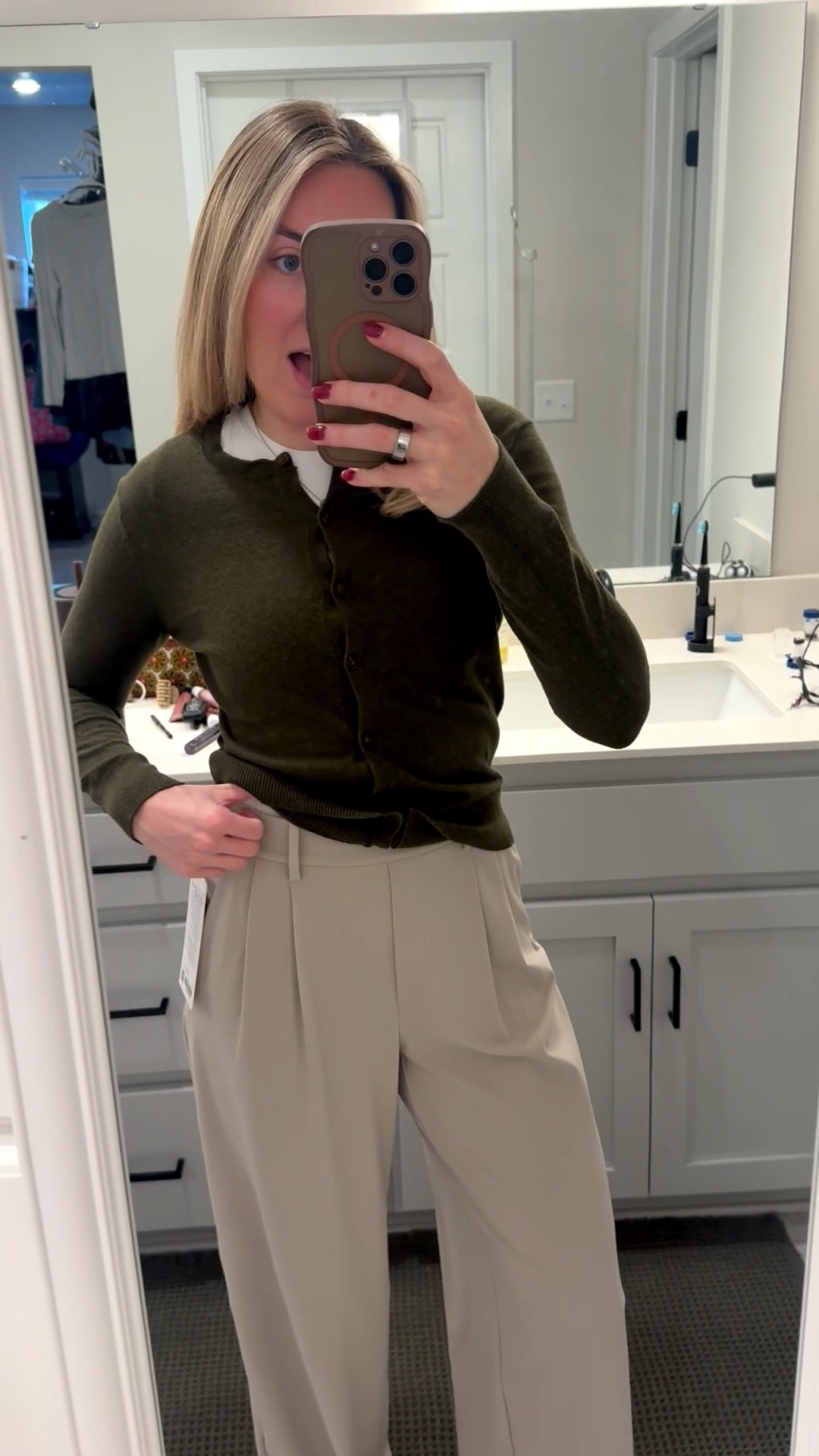 Best pants ever for corporate girlies 🤍

#LTKootd #LTKvlog #LTKWorkwear
