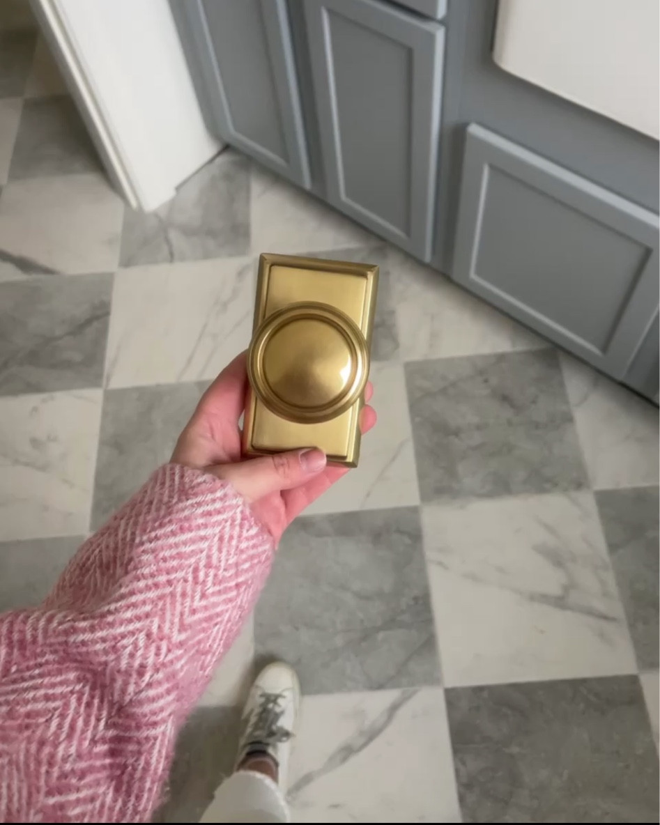 all of my knobs/lever are “French antique” 