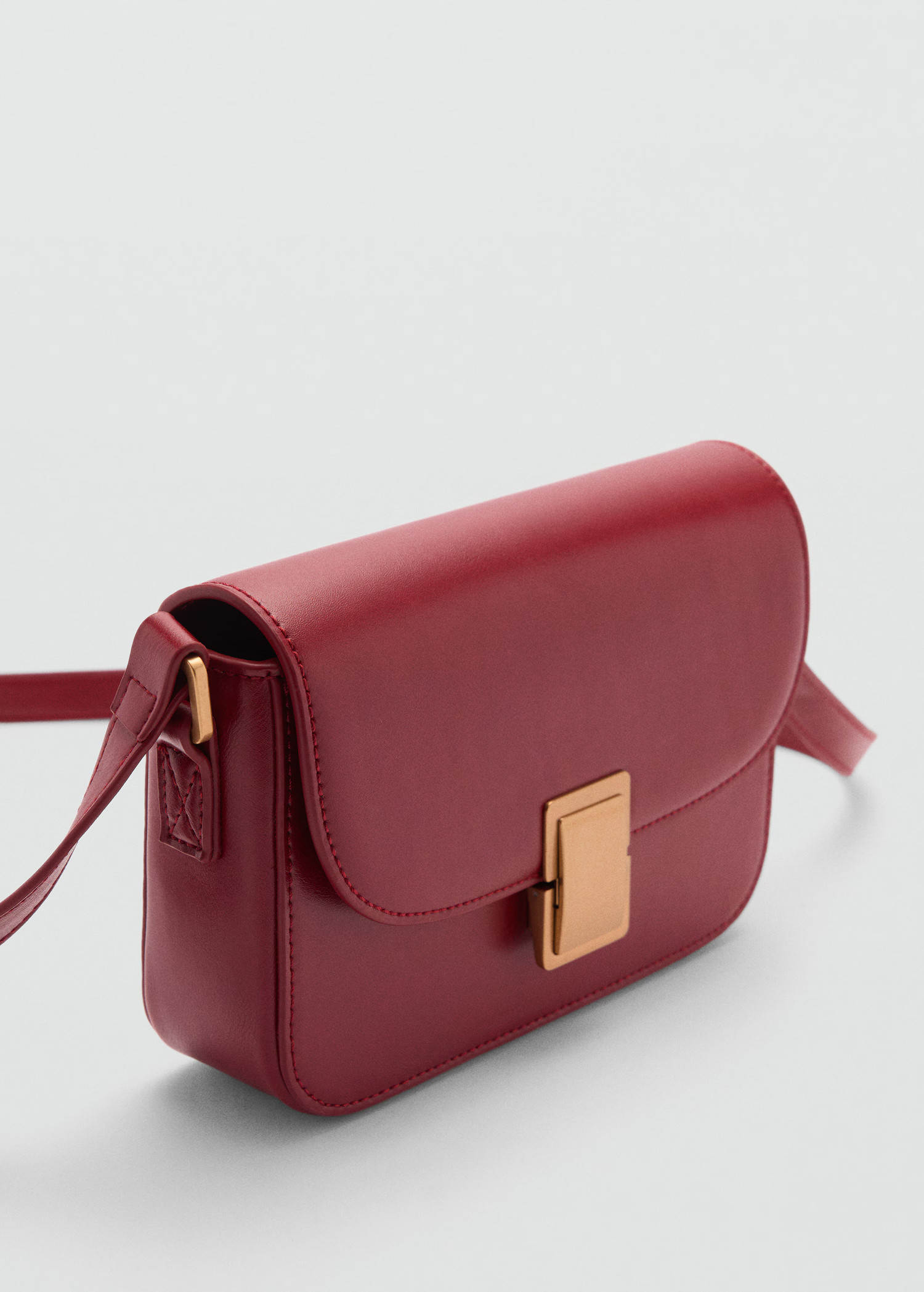 Schoudertas met metalen sluiting - Teen | MANGO Nederland | Mango EU