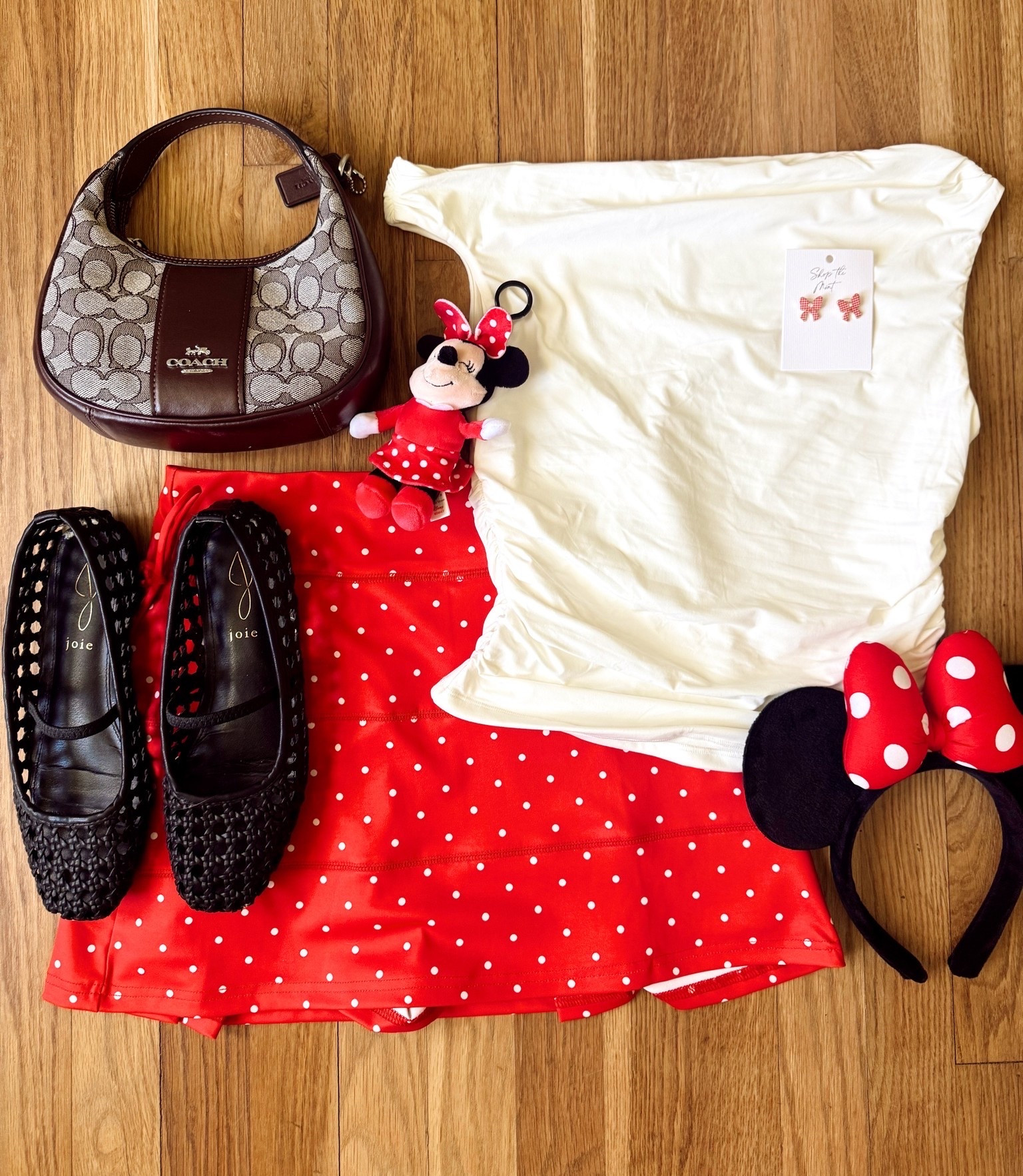 Minnie Mouse core 💕✨🐭🏰

#LTKmorningroutine #LTKmomlife #LTKootd
