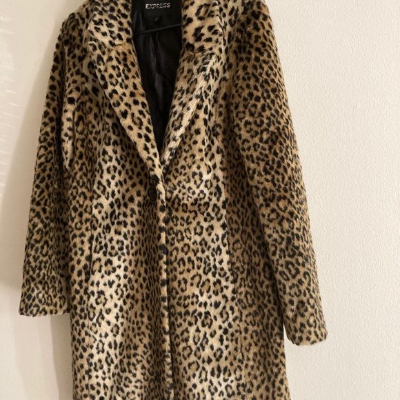 Express m length coat leopard | Poshmark