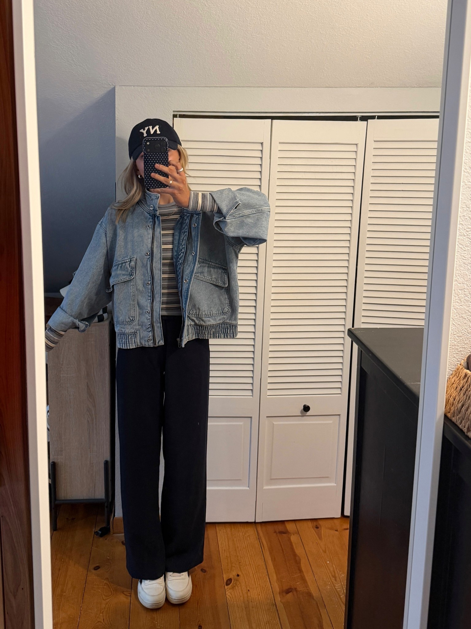 Longsleeve- XXS, jacket- xs, pants-XXS

#LTKootd