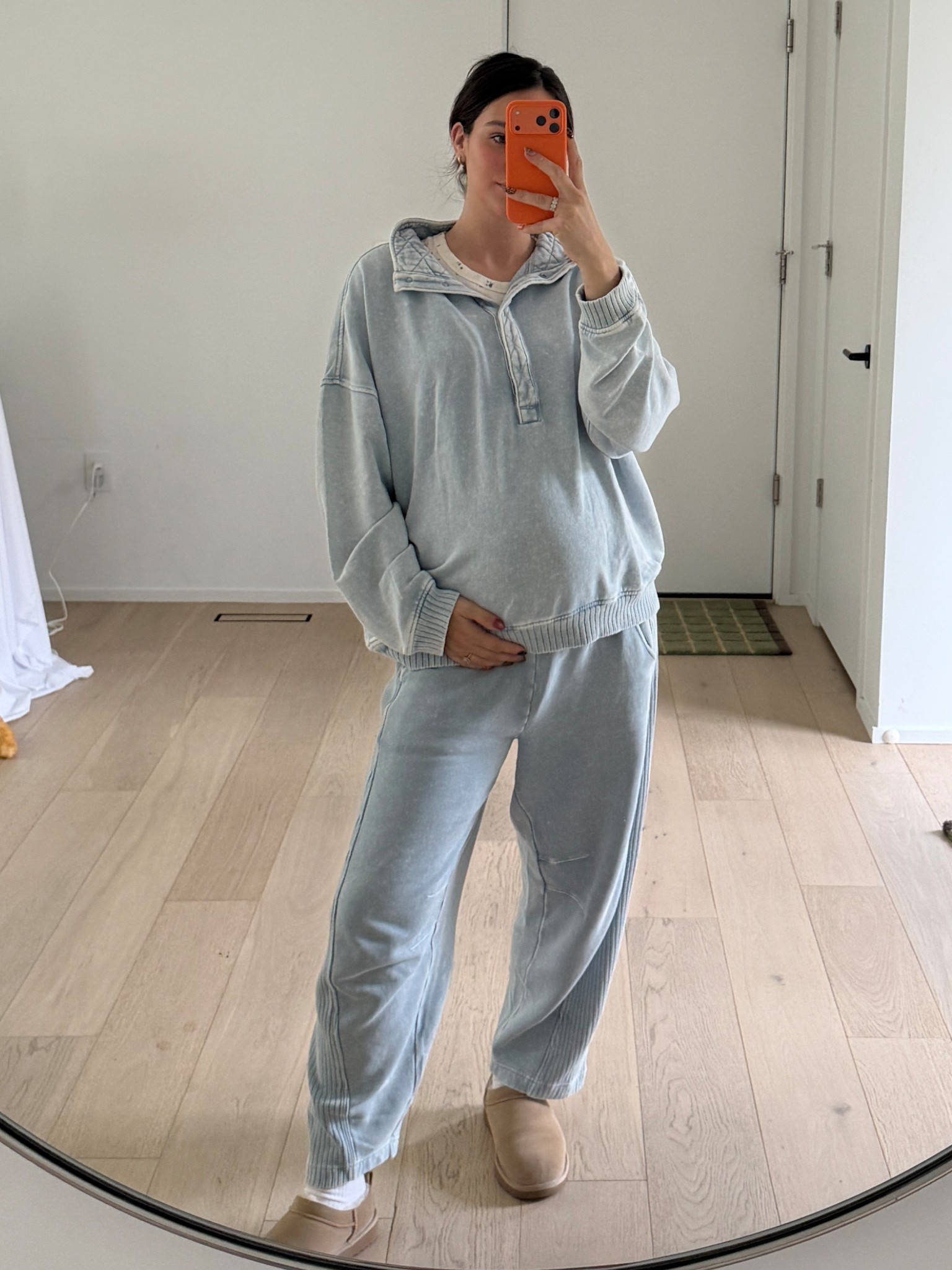 Comfy Sunday outfit!! 

#LTKBump #LTKFamily #LTKSeasonal