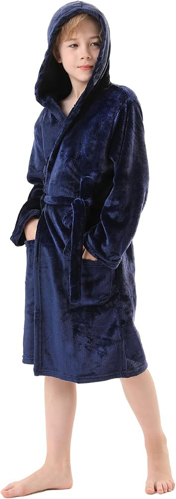V.&GRIN Boys Fleece Robe, Hooded Plush Soft Fuzzy Bathrobe for Kids 3-14 Years | Amazon (US)