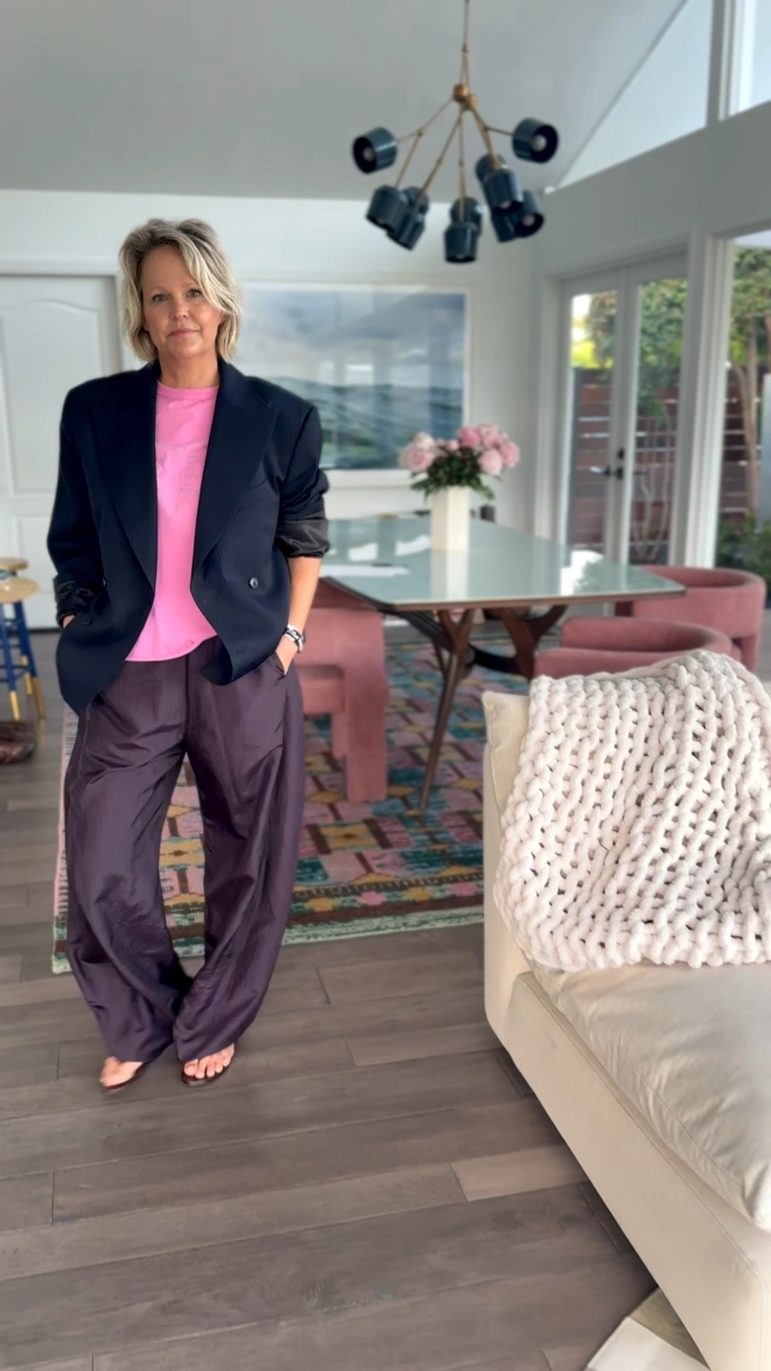Zara blazer and T for the win 💗