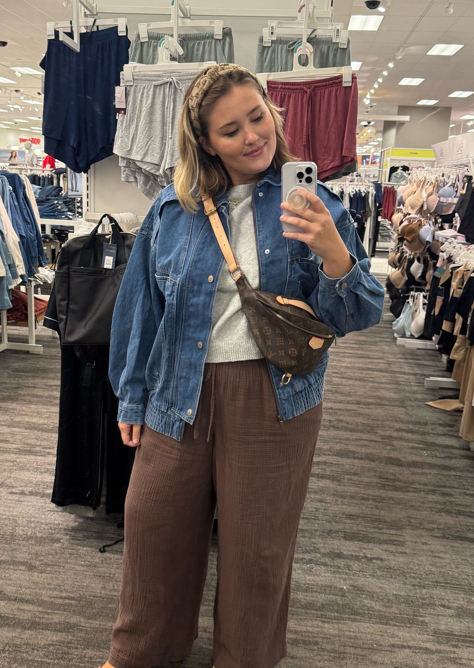 I get why this denim bomber jacket is selling out! it’s definitely true to size 

#LTKFindsUnder100 #LTKSeasonal #LTKStyleTip