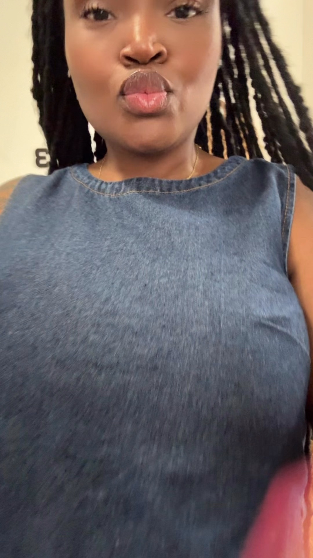 Since becoming a mom comfy outfits became my sign style and attending kids parties is not for the weak, so
you will ALWAYS find me in the most COMFORTABLE thing from my closet and this CUTE little denim set is my new mama uniform!!! And it’s clear I’m going through a DENIM OBSESSION Phase lol.

#LTKootd #LTKgrwm #LTKmomlife
