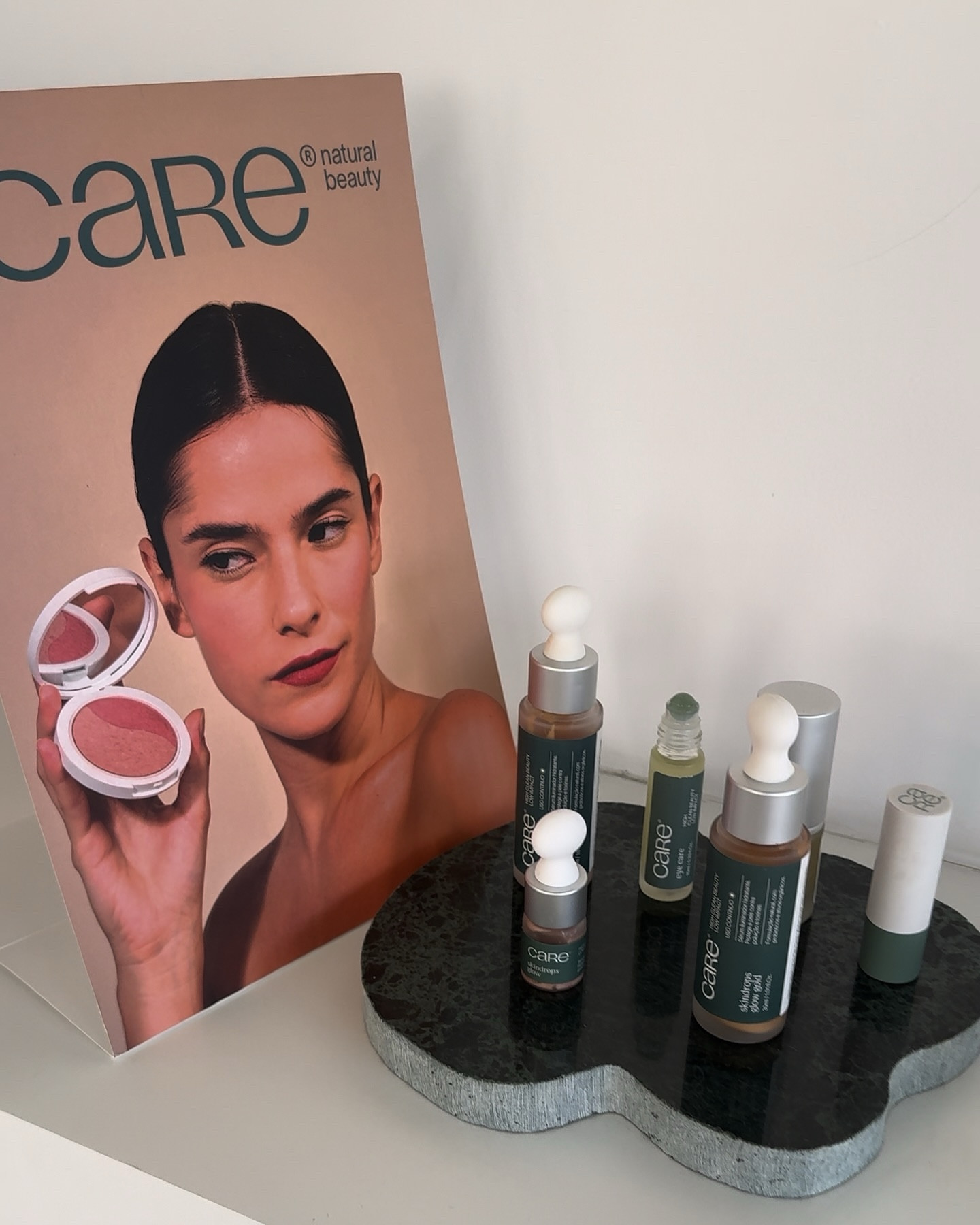 Ontem foi dia de passar uma tarde incrível com @amobelezabr @ltk.brasil no escritório da @carenaturalbeauty aqui em São Paulo 🫶🏼🌱 
.
.
.
.
#selfCARE #takeCARE #iCARE #carenaturalbeauty #amobeleza #skincaretips #skincarenatural #skincareproducts #skincarecommunity #ltkbeauty #ltkcreator #shopltk #ltkbrasil

#LTKbrasil #LTKbeleza