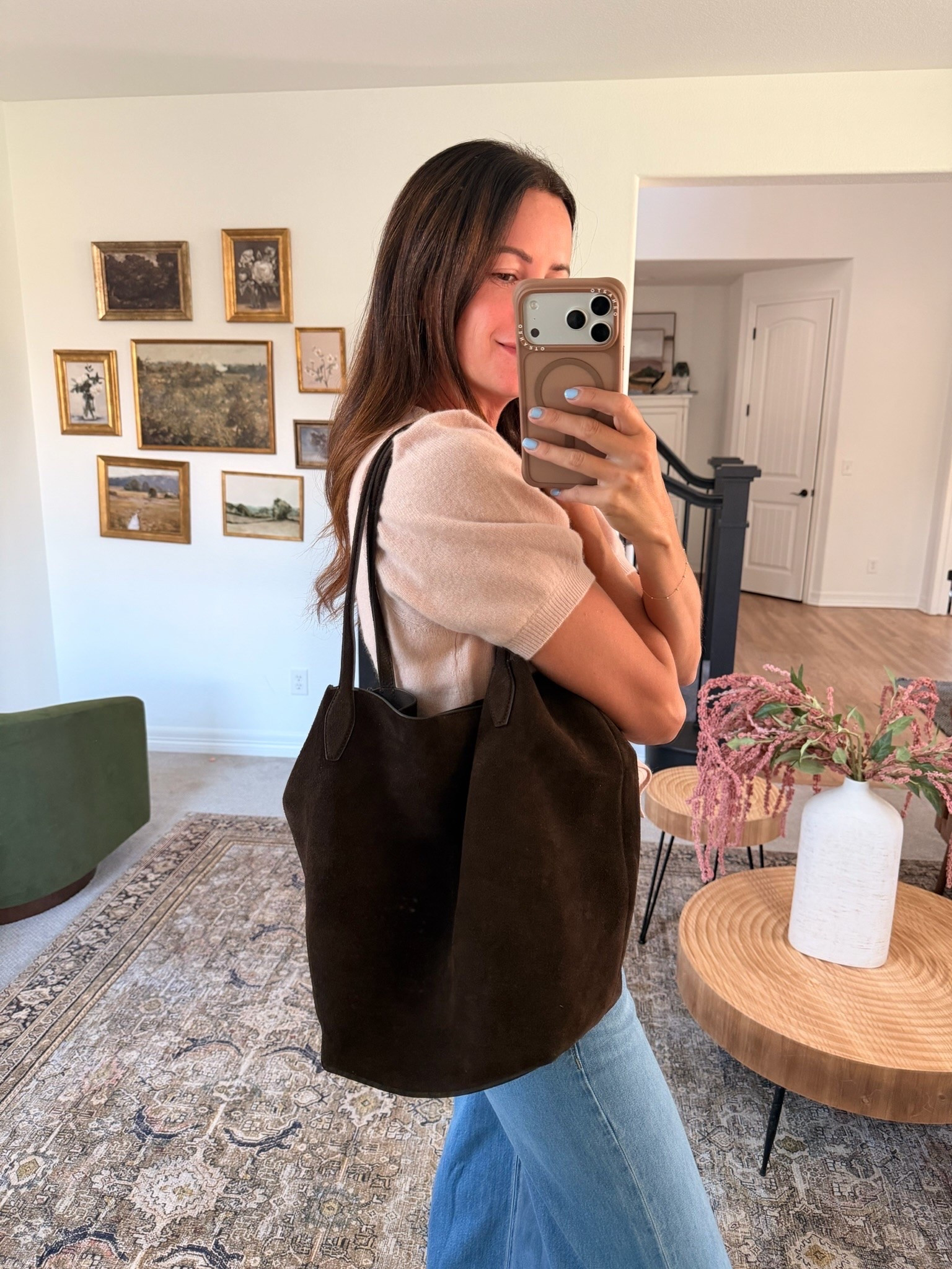 If you’re in need of a big catchall bag for fall, this is it! It is made of the softest suede material and big enough to hold all the things while you’re on the go! ￼ on until now during the Nordstrom anniversary sale! ￼

#LTKootd #LTKSaleAlert #LTKmomlife