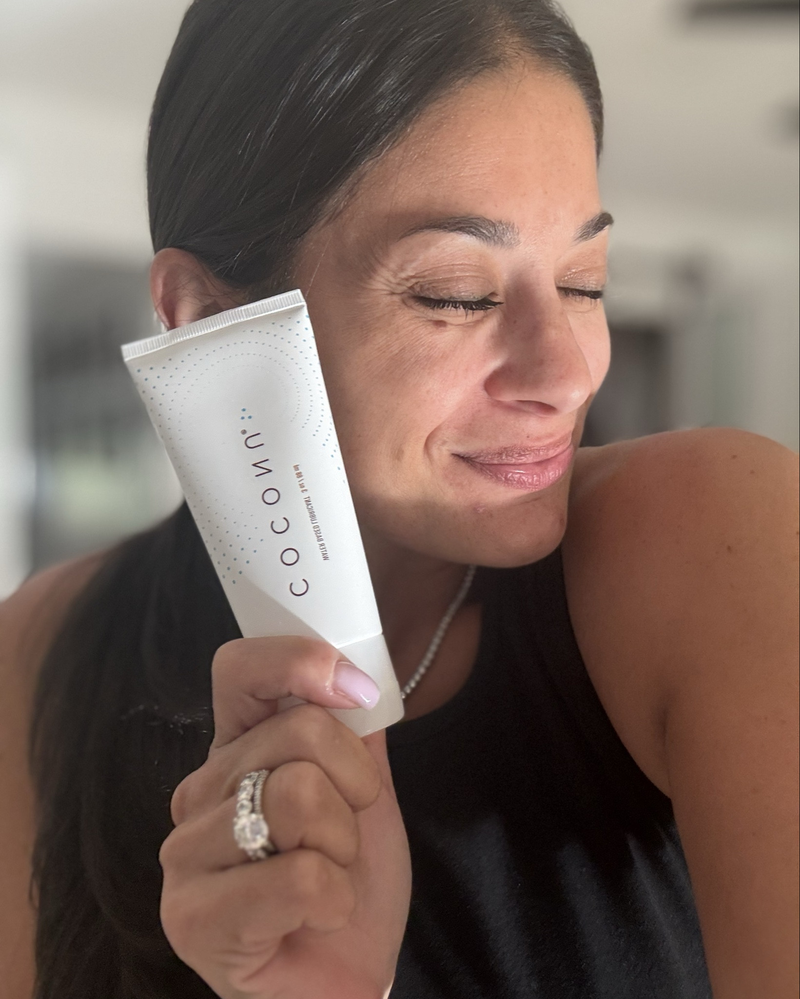 It’s cold out there — Find some time to love yourself or with someone 😉 . @coconu products are 100% safe, natural and have no harmful ingredients! You can use it as a lip balm, cuticle oil, massage oil, eye makeup remover, and an all-over moisturizer. LOVES a multi-use product!! Enjoy!! 😉 

Use my code LOREN15 bc sharing is caring and it’s the season of love 💕  #ad

#LTKSaleAlert #LTKBeauty #LTKGiftGuide