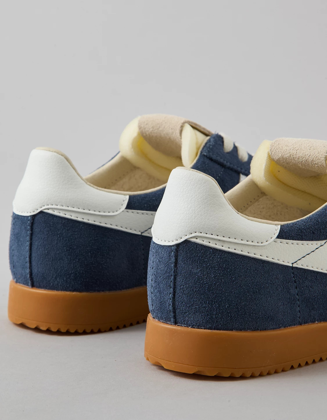 Gola Elan Sneaker | American Eagle Outfitters (US & CA)
