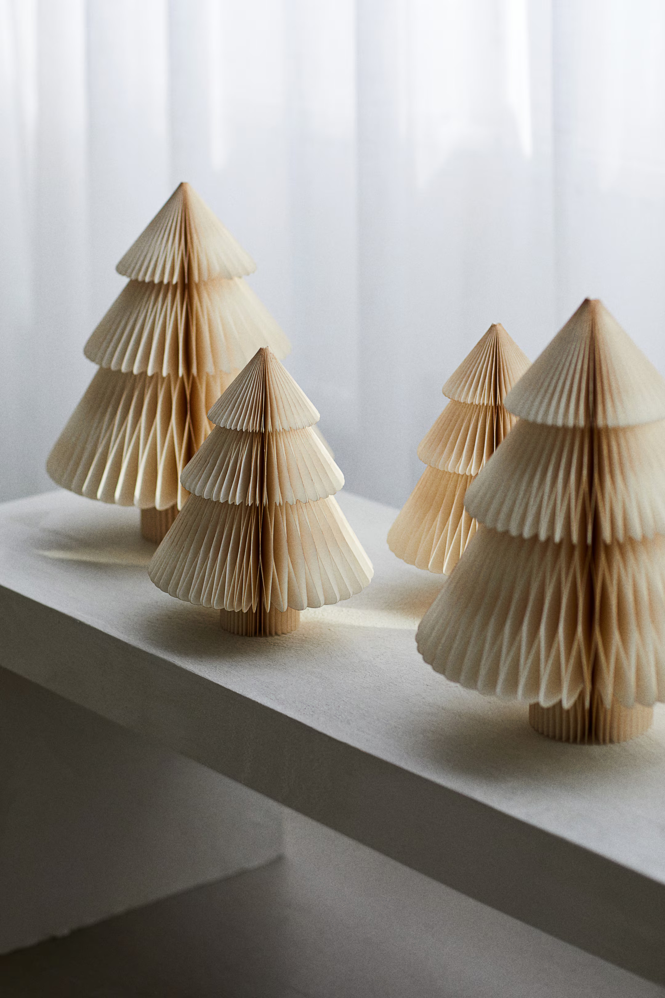 Paper Christmas Tree | H&M (US + CA)