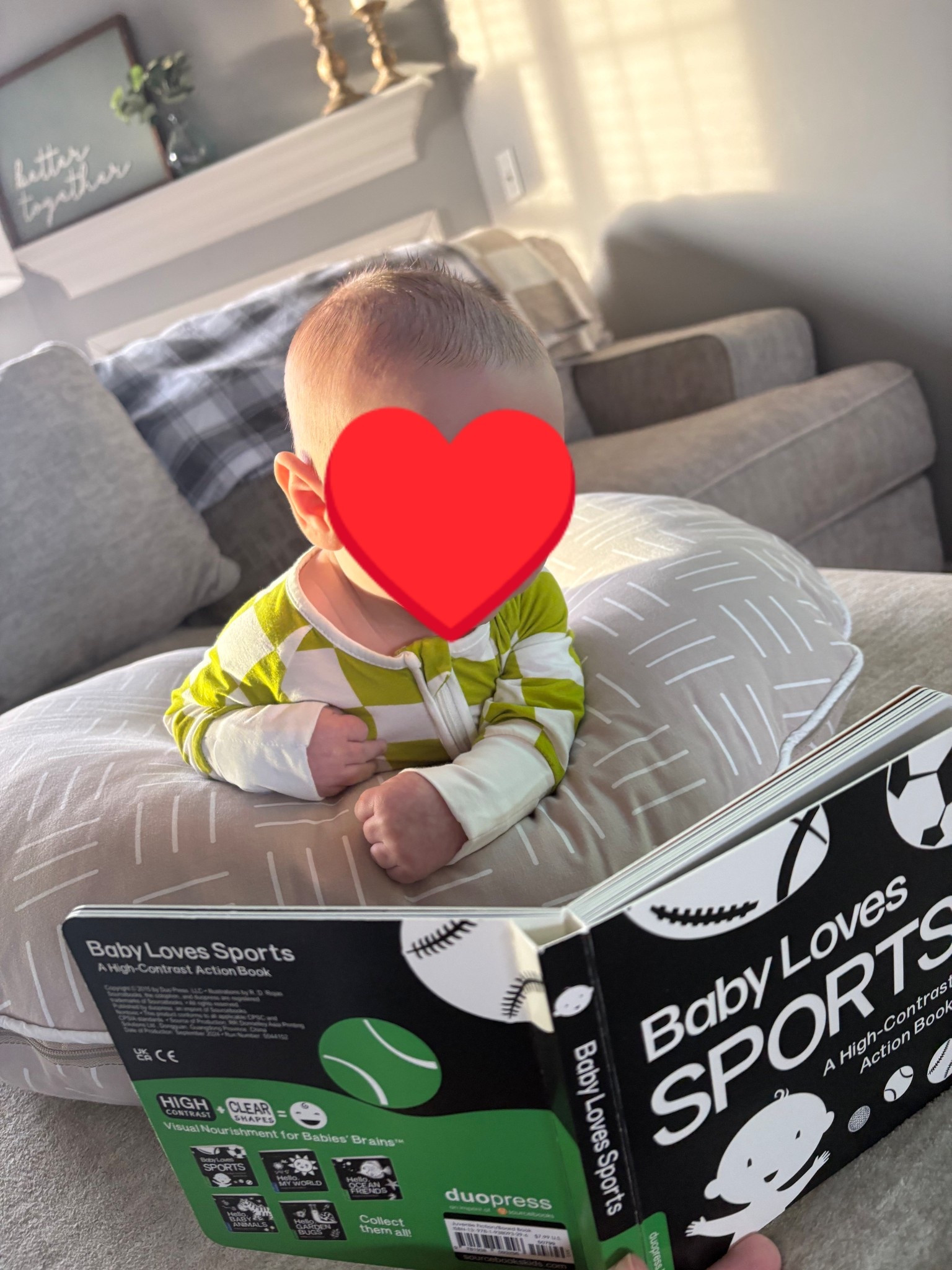 Black and white contrast books are perfect to extend those wake windows with your baby! 

#LTKmomlife #LTKBaby