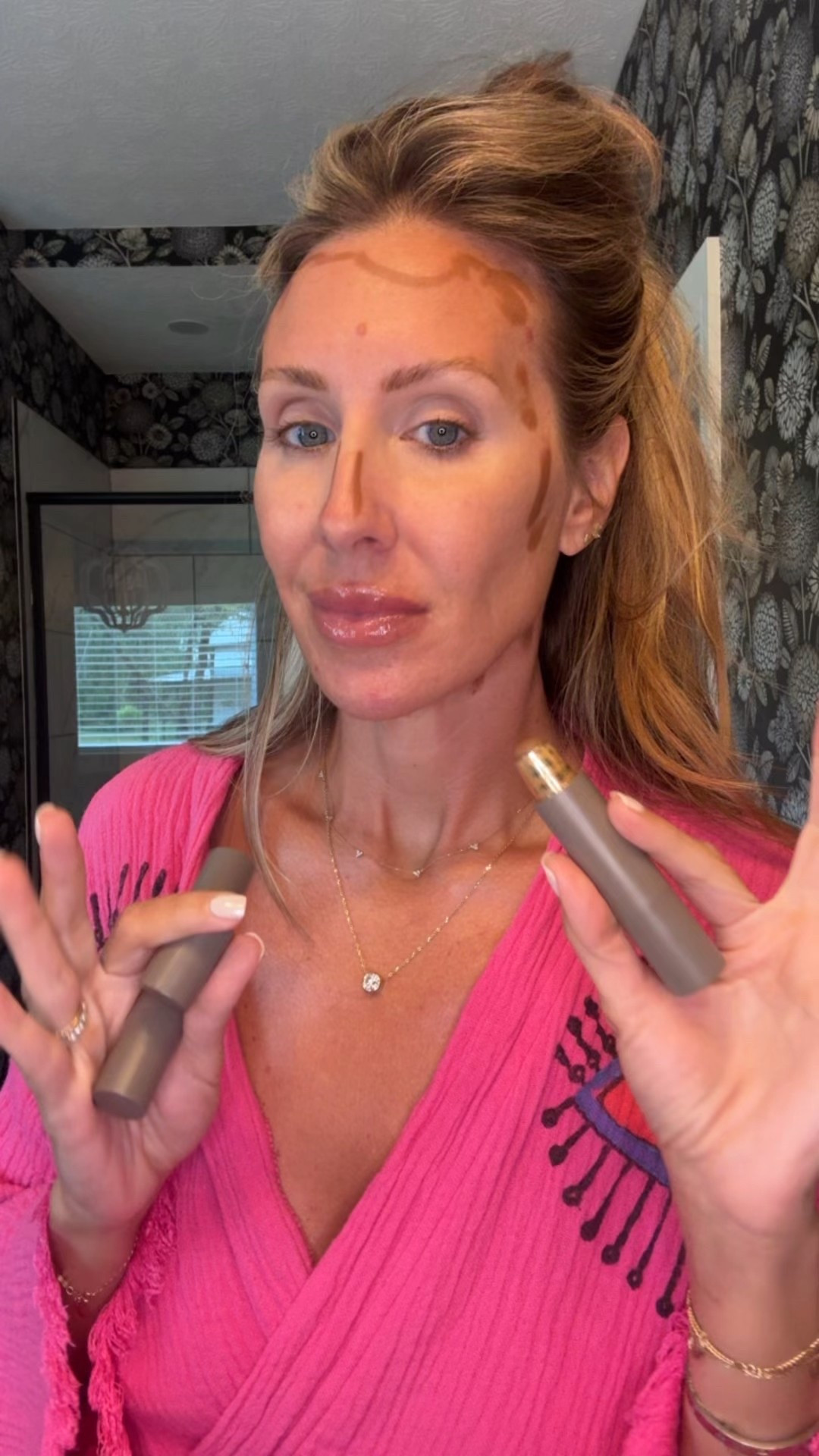 Makeup + robe 

#LTKBeauty #LTKSeasonal #LTKOver40