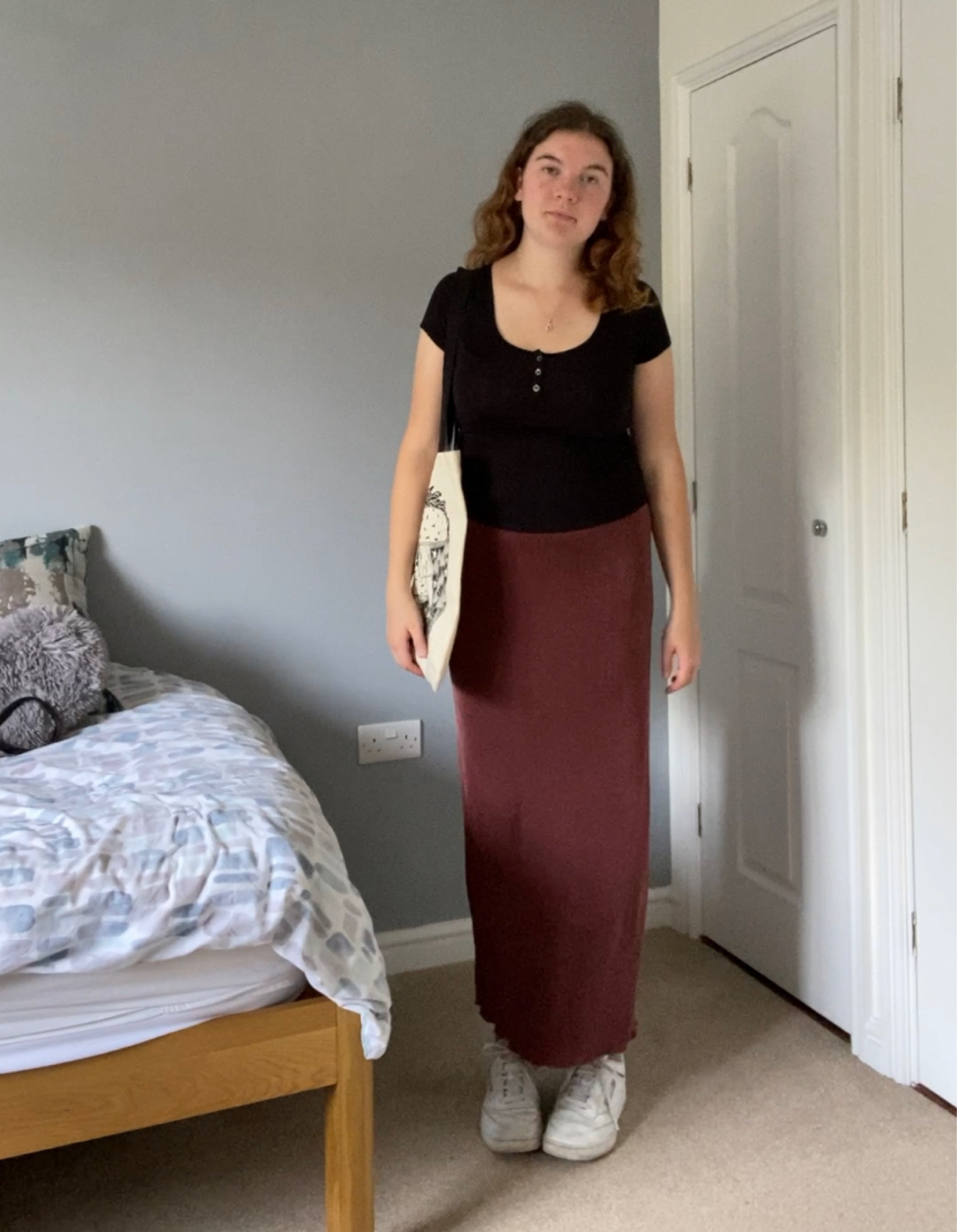 AUTUMN/FALL OUTFIT INSPIRATION 🍂🎧🍁
top - thrifted american eagle (linked similar)
skirt - hissy fit clothing (linked on instagram)
shoes - reebok trainers
tote bag - bought at a market (linked similar)

#LTKSeasonal #LTKeurope #LTKmidsize