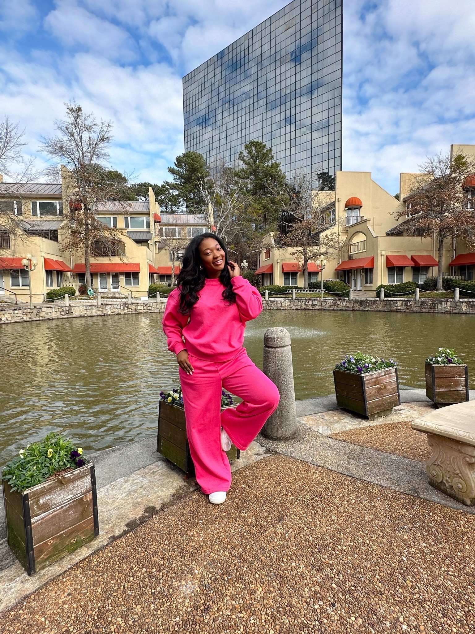 Weekends in Fabletics , matching set, sweat pants 

#LTKSaleAlert #LTKValentine #LTKgrwm