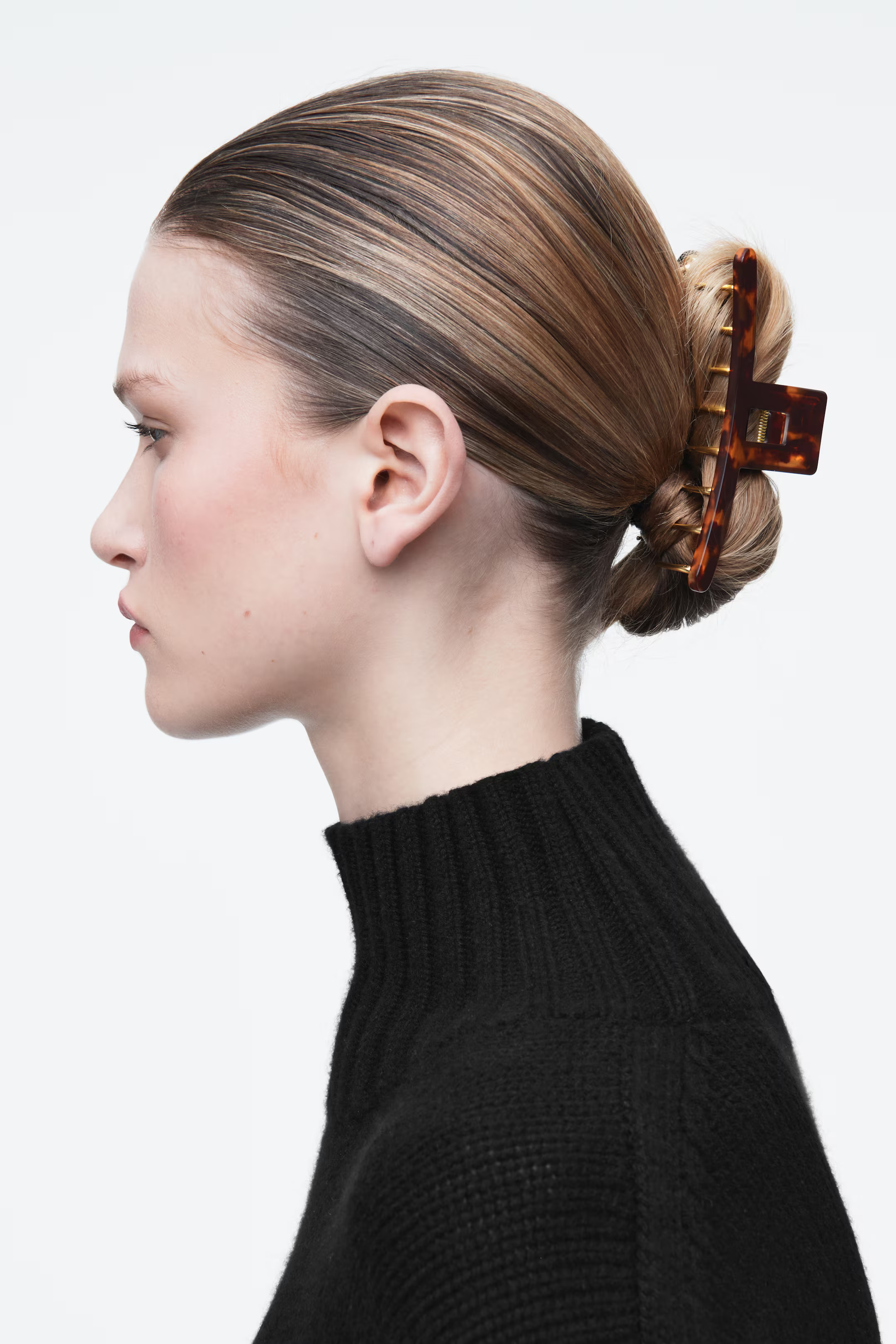 CLAW HAIR CLIP | H&M (UK, MY, IN, SG, PH, TW, HK)