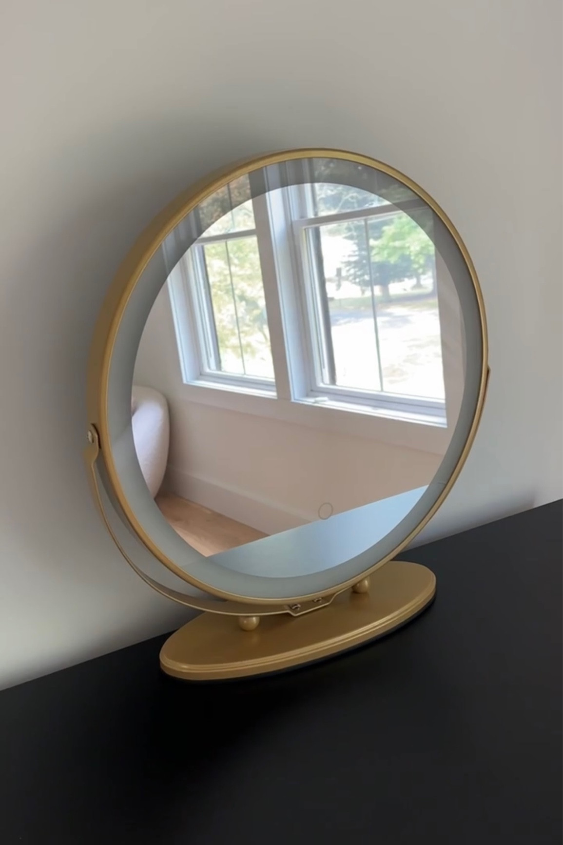 My vanity mirror is currently on deal. Clip the 10% off clippable coupon!


Beauty finds, makeup vanity, lighted mirror

#LTKfindsunder100 #LTKsalealert #LTKxPrime