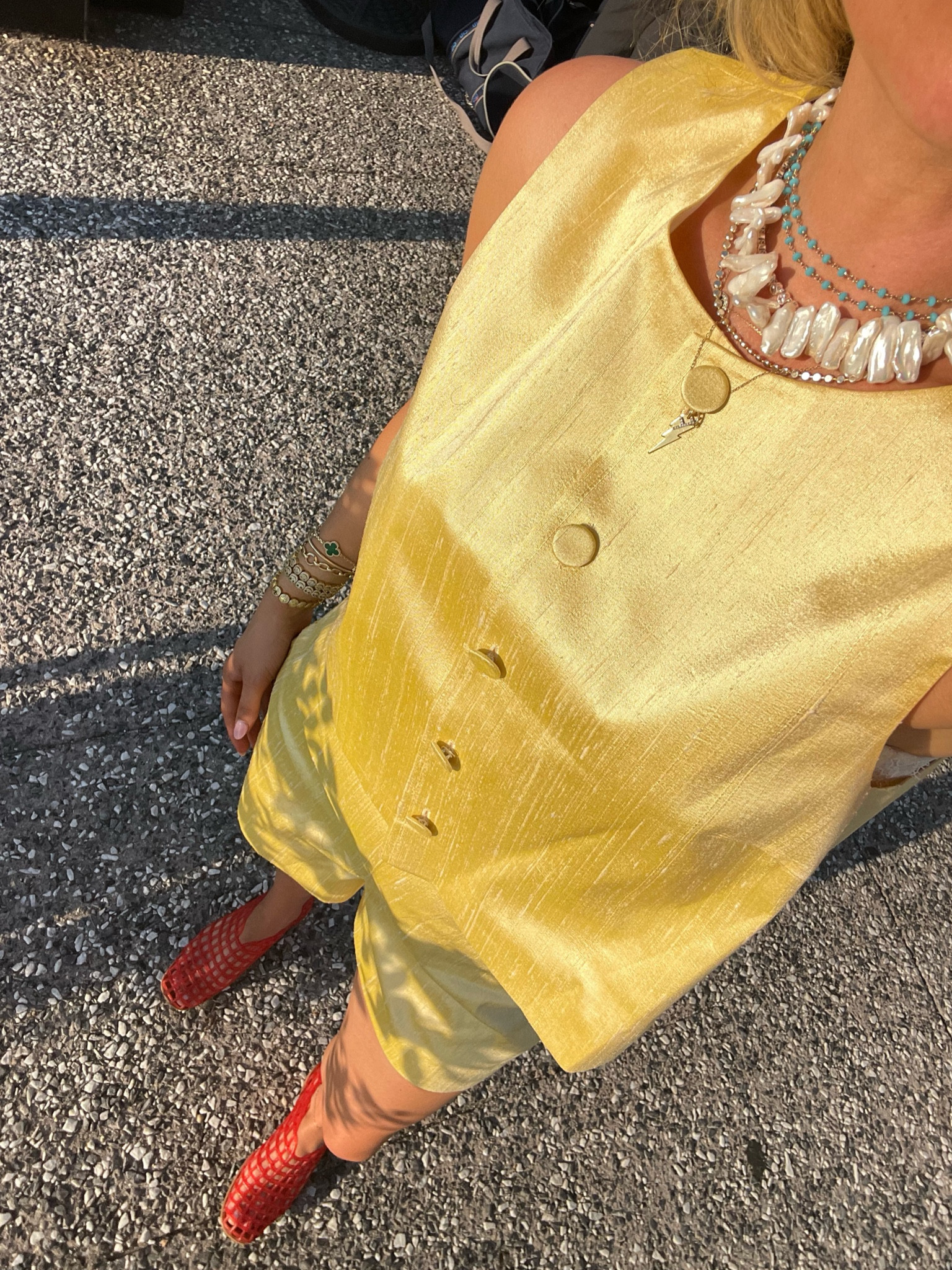 💛⭐️🌻🌼🐝🐥

#LTKStyleTip #LTKWorkwear #LTKBeauty