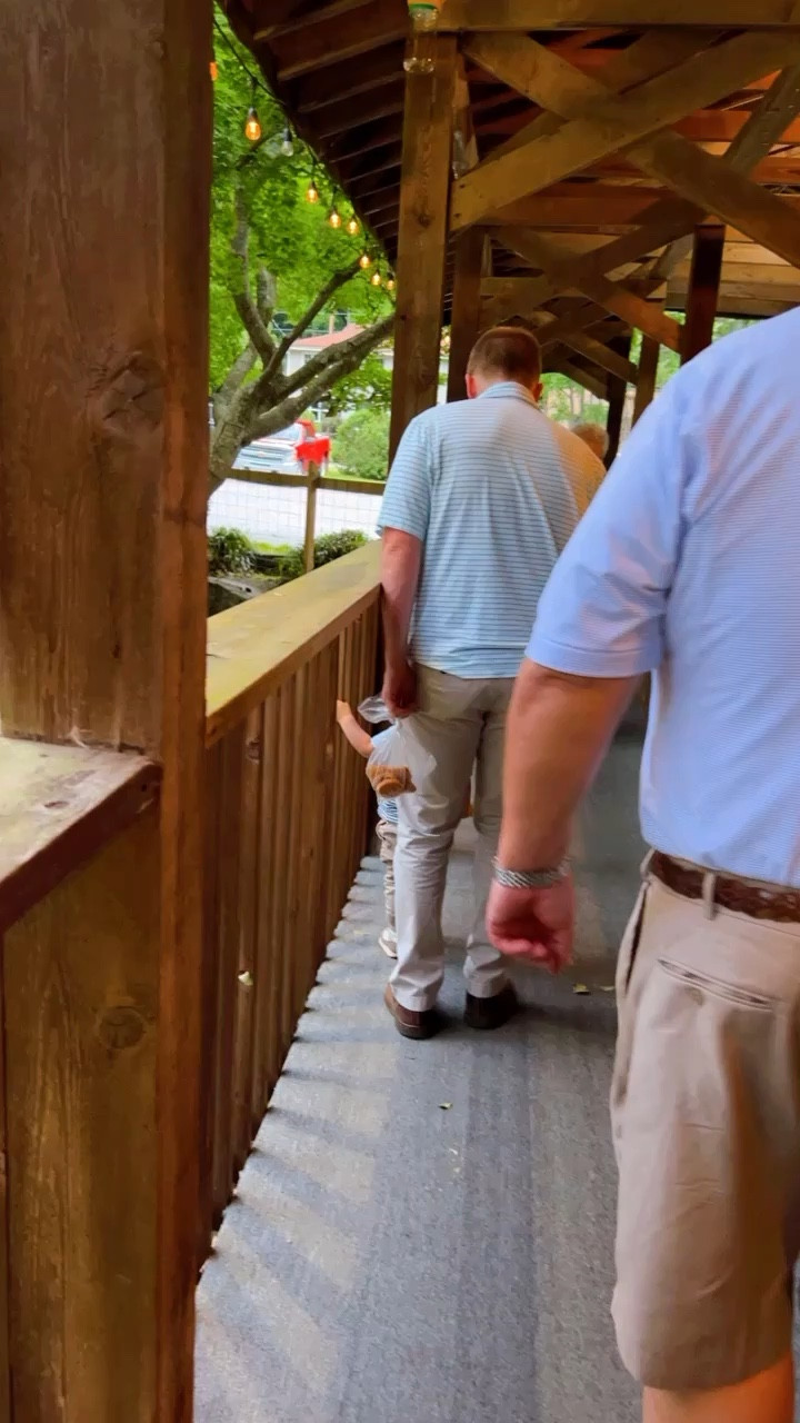 dad’s birthday dinner at the cutest little restaurant up in Tryon 😋🏔️🍽️✨