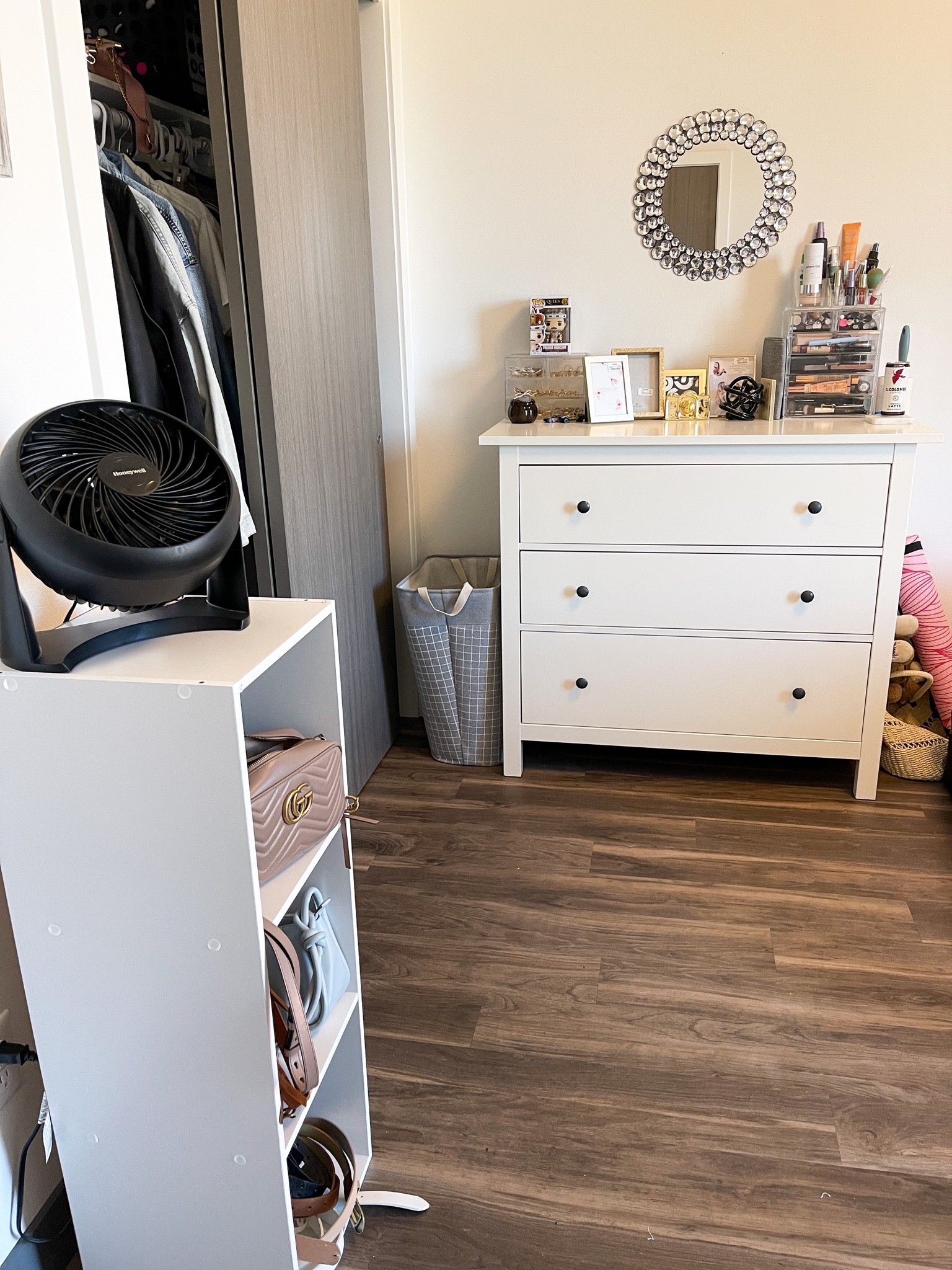 White furniture bedroom design for small rooms

#LTKunder100 #LTKhome #LTKstyletip