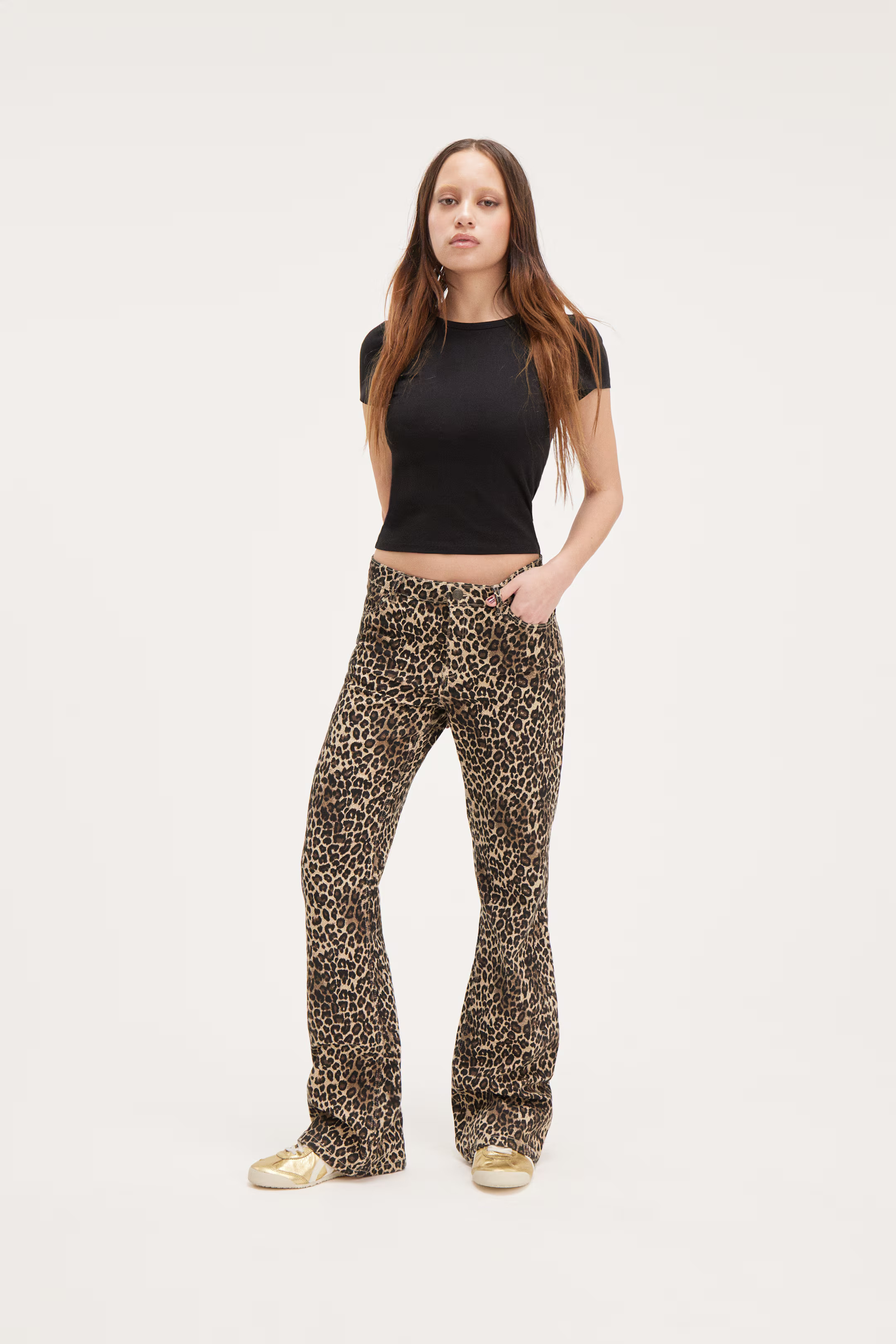 Katoenen broek met normale taille | H&M (DE, AT, CH, NL, FI)