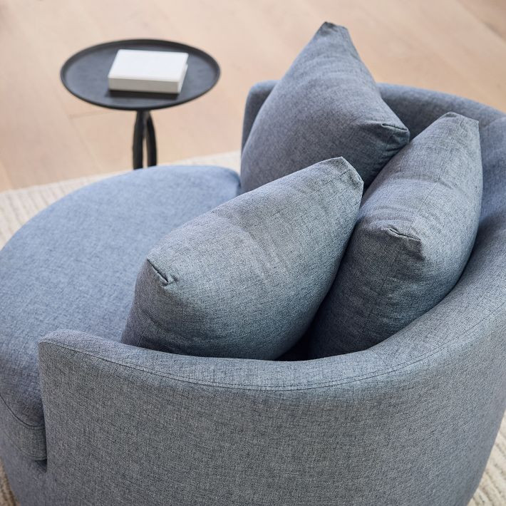 Viv Grand Swivel Chair | West Elm (US)