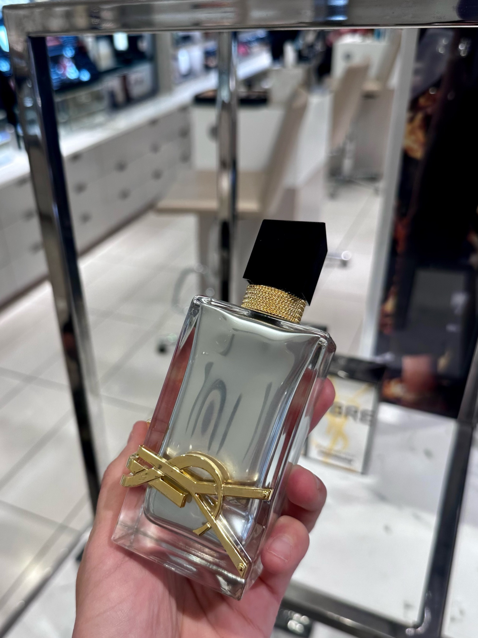 If you don’t have a fall scent yet, this should be it 🍂🙌🏼🤌🏼 SO GOOD! 

#LTKSeasonal #LTKHoliday #LTKbeauty