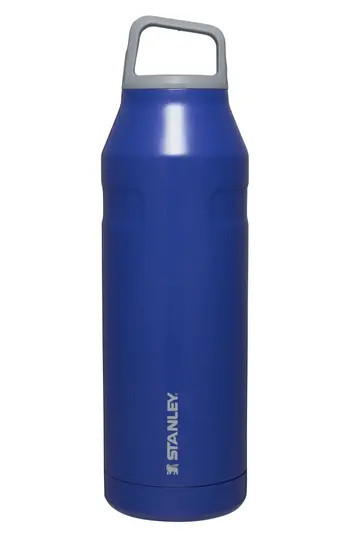 Stanley The IceFlow™ AeroLight™ 50-Ounce Bottle in Dark Blue/Grey at Nordstrom Rack, Size 50 Oz | Nordstrom Rack