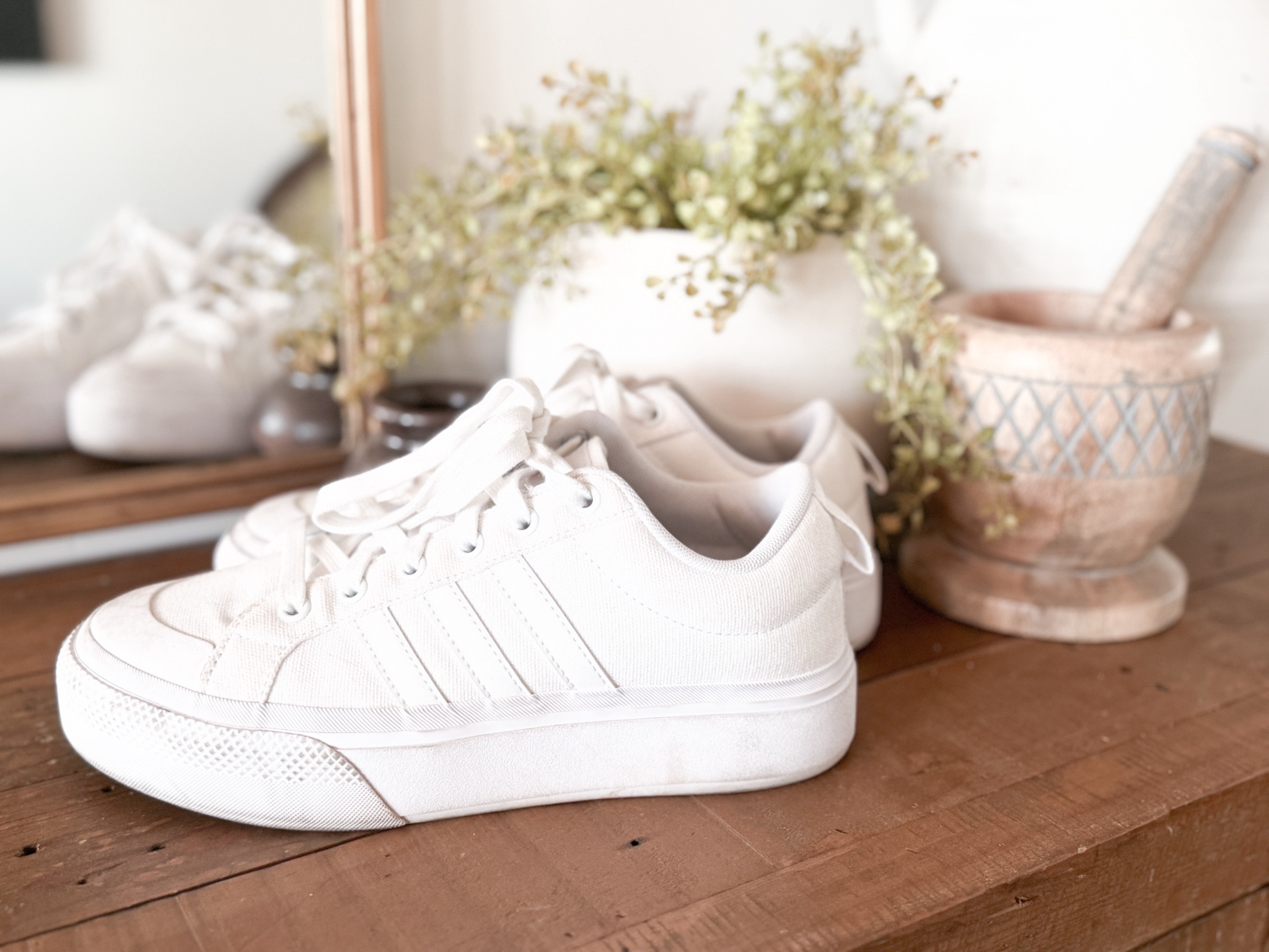 ADIDAS at Nordstrom Rack online! The cutest shoes for Fall at 20-40% off🙌🏻🙌🏻