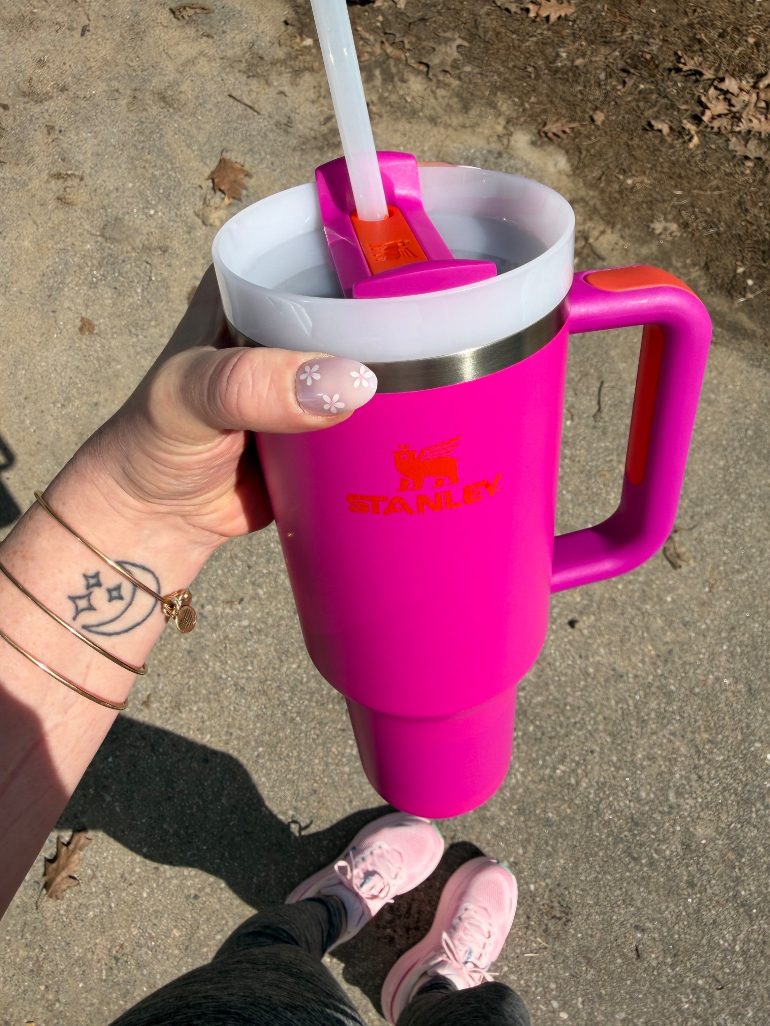 This cup is giving SPRING! 🌺  

#LTKdayinmylife #LTKmomlife #LTKSeasonal