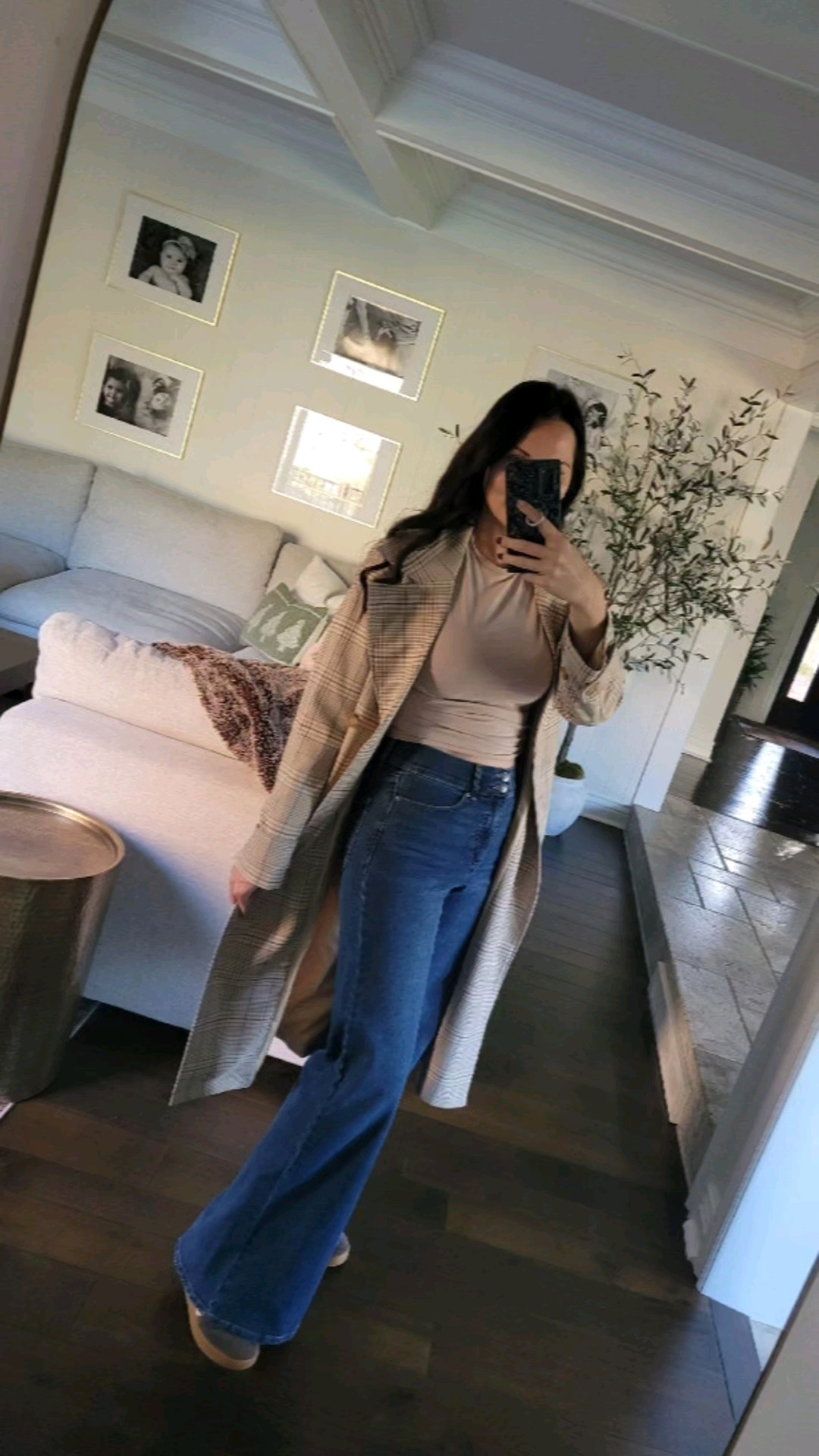 The $25 high waisted wide leg jeans you need - this denim feels luxe but is so affordable! Plaid jacket,  plaid trench,  neutral sneakers,  fall ootd 

#LTKFindsUnder50 #LTKStyleTip #LTKShoeCrush