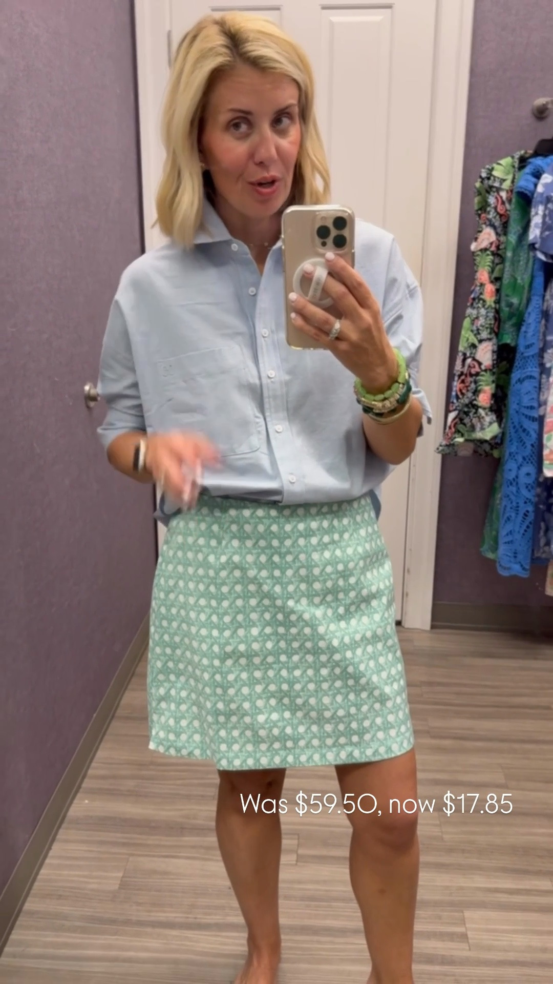I found this skirt right when I walked in the door. I’m pairing it with a shirt I already had on when I walked in and how cute is this?  comes in 3 cute patterns. 
Blouse - xs
Skirt - 4

*Use my code Catherine20 on A+B
*Use my code Mixandmatchmadness on Loopy

#LTKSeasonal #LTKSaleAlert #LTKOver40
