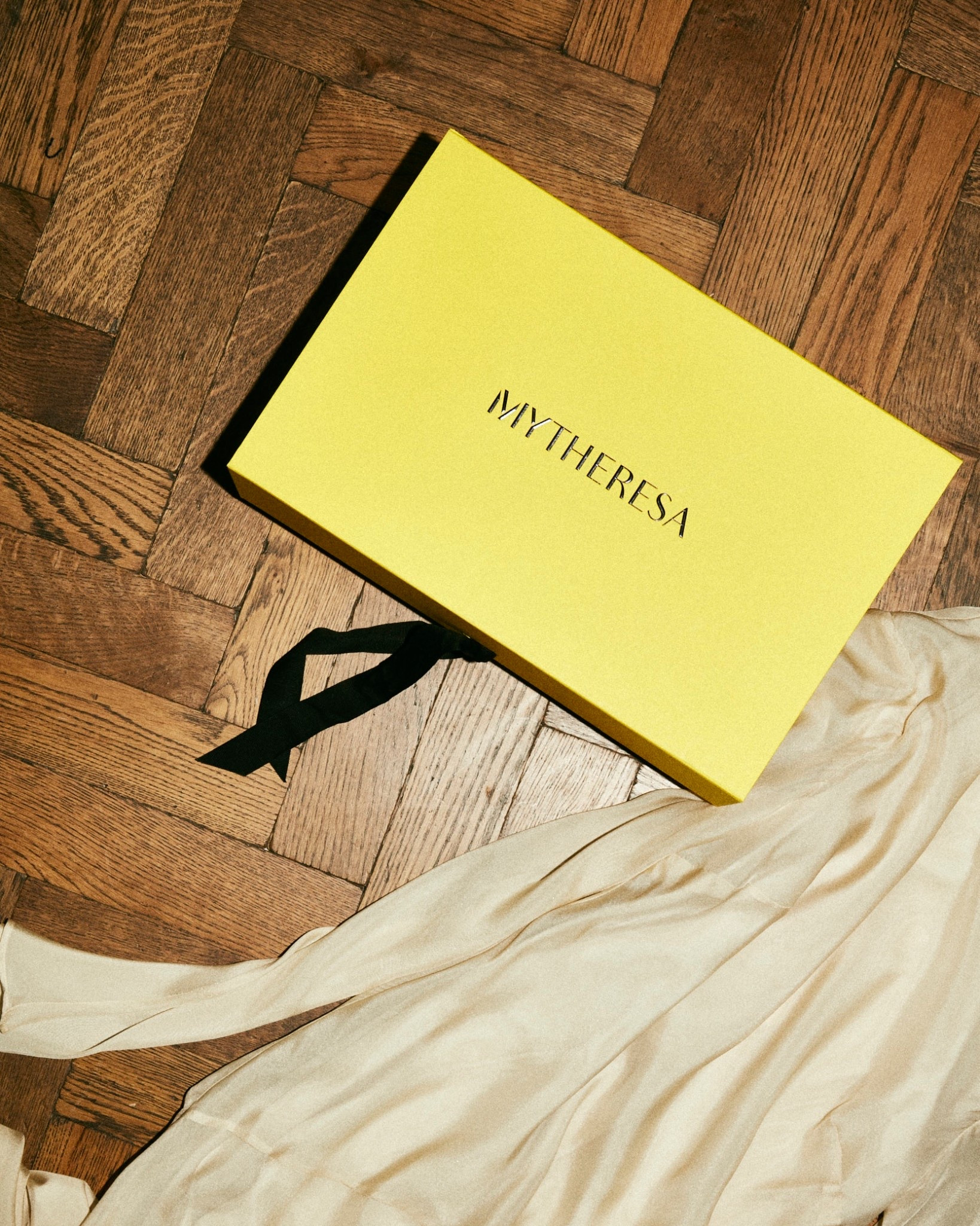 Top 15 MYTHERESA Buys 💛 quick delivery, excellent packaging and the coolest finds Ad Links 

#LTKdatenight #LTKgiftguide
