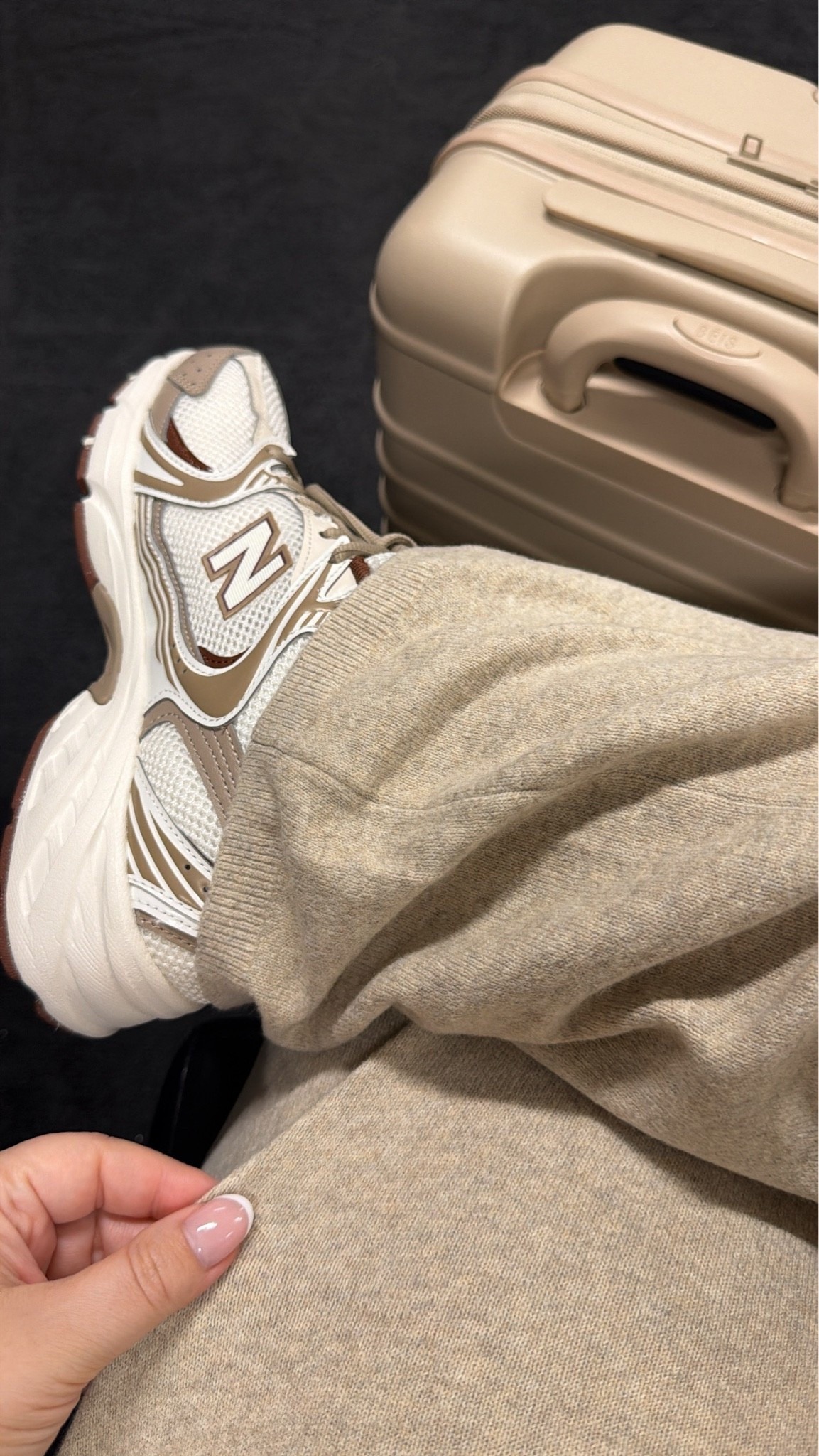 My cozy airport set! 

Matching set, new balance sneakers, airport outfit

#LTKTravel