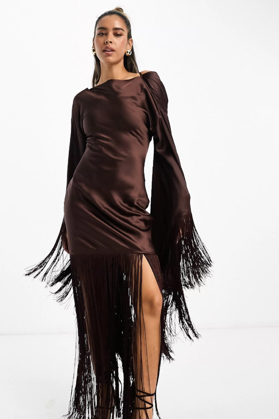 Holiday outfits! Brown satin dress with fringe trim. 

#LTKfindsunder100 #LTKHoliday #LTKstyletip