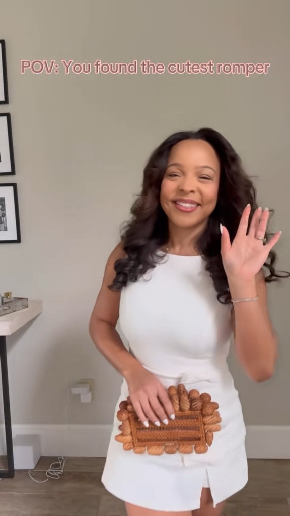 This romper that looks like a mini dress (so cool right?!) is now 25% off! Discount automatically reflected at check out.

#minidress #dress #whitedress #romper

#LTKCyberWeek #LTKootd #LTKgrwm