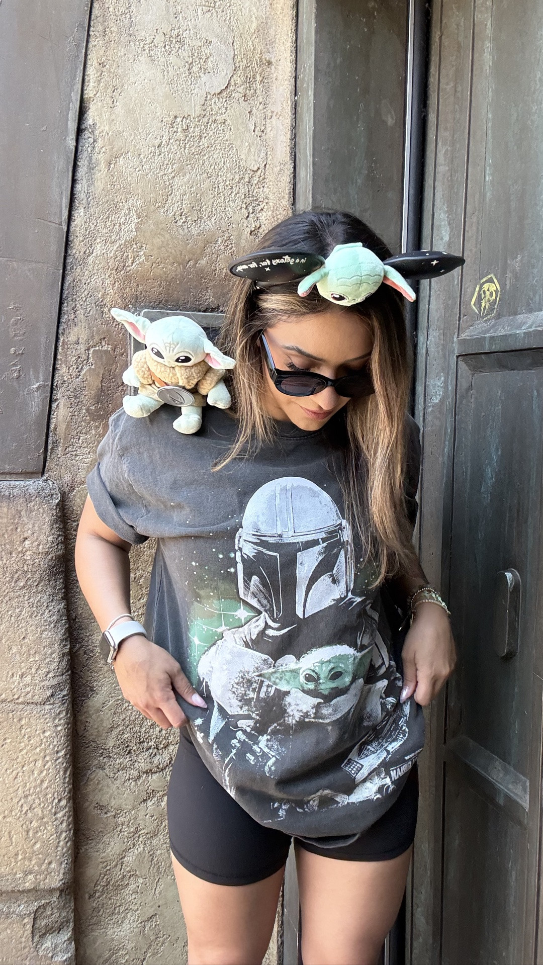 the mandolorian & grogu ultimate fit!

perfect for the parks and to wear to the theaters when Mandolorian & Grogu hit the big screen May 22! 

some items in LTK in bio 💫

top: @culturekings 
bracelet stack: @baublebar 
grogu shoulder pal, grogu ear piece, disney ears: @disneyparks 
glasses: Tiktok 
#mandolorian #grogu #starwars #disney fitspo in