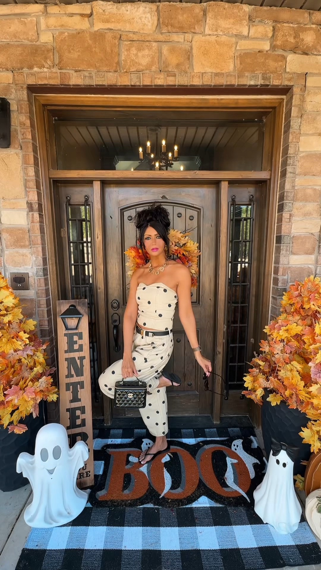 Outfit of the Day as a 43 year old SAHM/Creator 🖤✔️

OOTD// Outfit of the day// Polka dot set// polka dot denim set// 2 piece set// Shein Outfit //

#LTKootd #LTKdayinmylife #LTKOver40