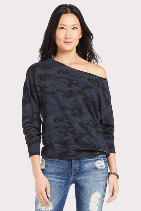 Sundry      
    
    Camo Off Shoulder

   #EE-05H-I09
       4 star rating   5 Reviews | Evereve