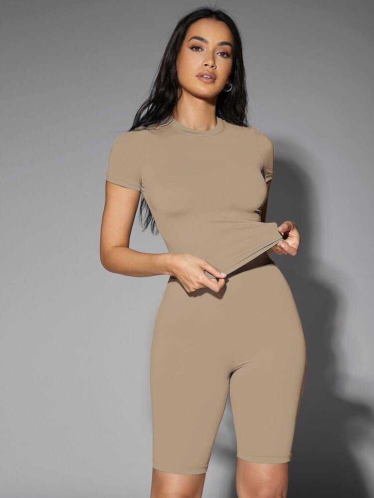 SHEIN BAE Solid Fitted Tee | SHEIN