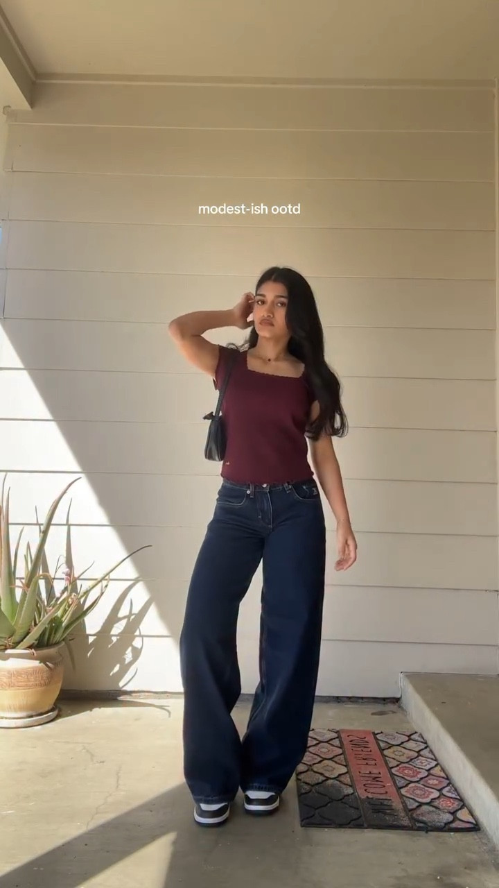 @superdry modest-ish ootd 🍒