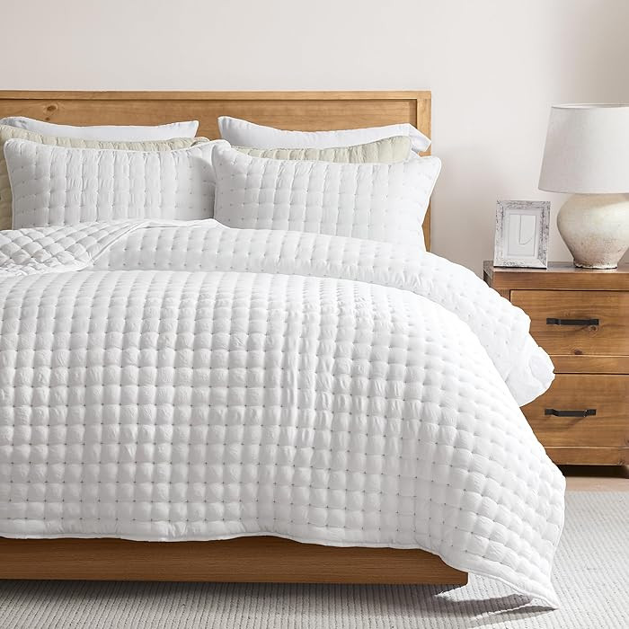 WDCOZY White King Size Quilt Bedding Sets with Pillow Shams, Lightweight Soft Bedspread Coverlet,... | Amazon (US)