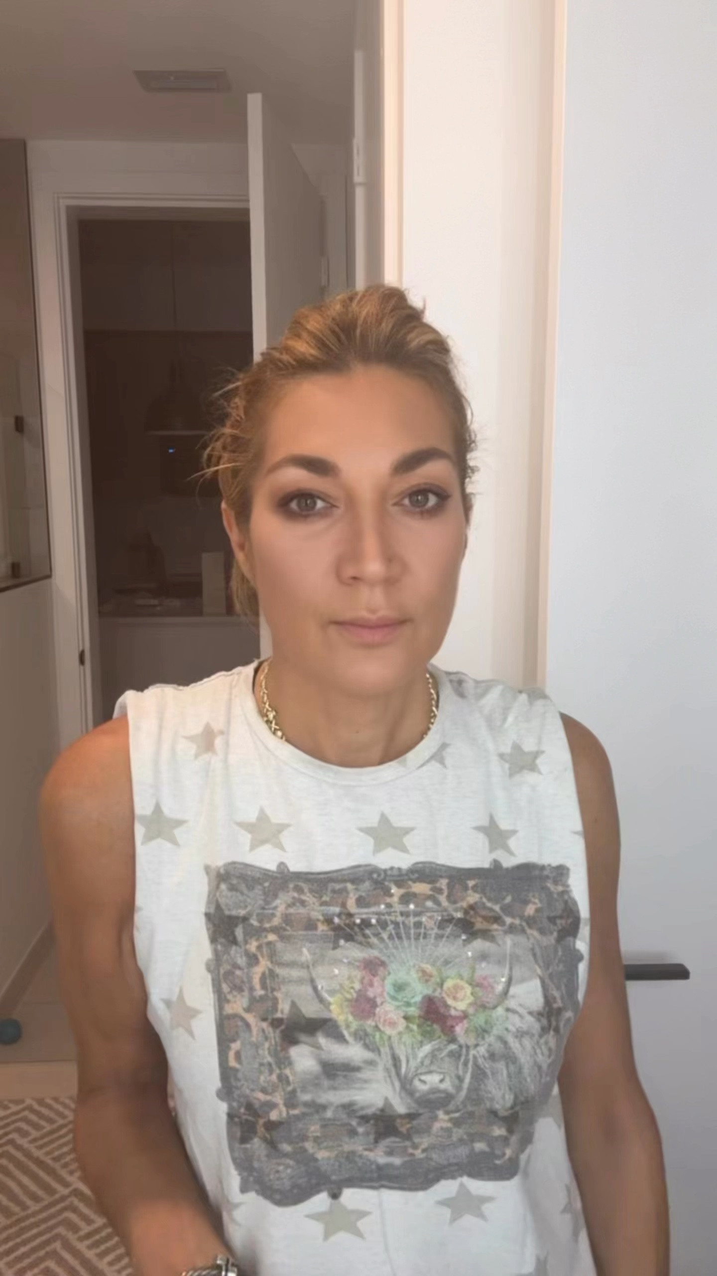 ✨ EltaMD Tinted Moisturizer SPF 46 — lightweight, glowy, and actually protective. I wear this every day whether I’m heading out or working from home. It gives just enough coverage and leaves my skin looking fresh and even.

🎀 Huda Beauty Easy Bake Loose Powder (Birthday Cake – pink tint) — this sets everything like a dream and gives a beautiful, soft-focus finish. Obsessed with how it brightens under my eyes and keeps me looking polished all day.

If you have any holy grail products you love in the morning, drop them in the comments—I’m always looking to try new faves! 💕

Wishing you all a glowing, productive day! ✨
Everything is linked on my LTK 💻📲

#MorningRoutine #LTKBeauty #GetReadyWithMe #GlowingSkin #EltaMD #HudaBeauty #DailyFavorites #SPFEveryday #MakeupThatLasts


#LTKOver40 #LTKBeauty #LTKFindsUnder100