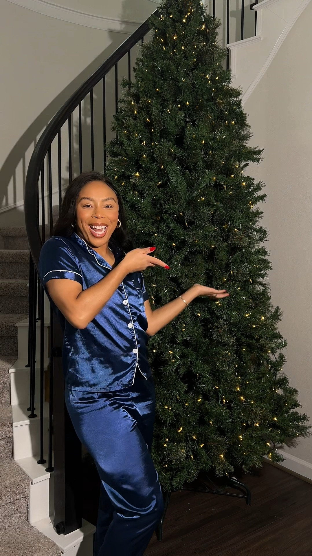 Easy DIY Viral Home Depot Tree 🎄✨

#LTKHoliday